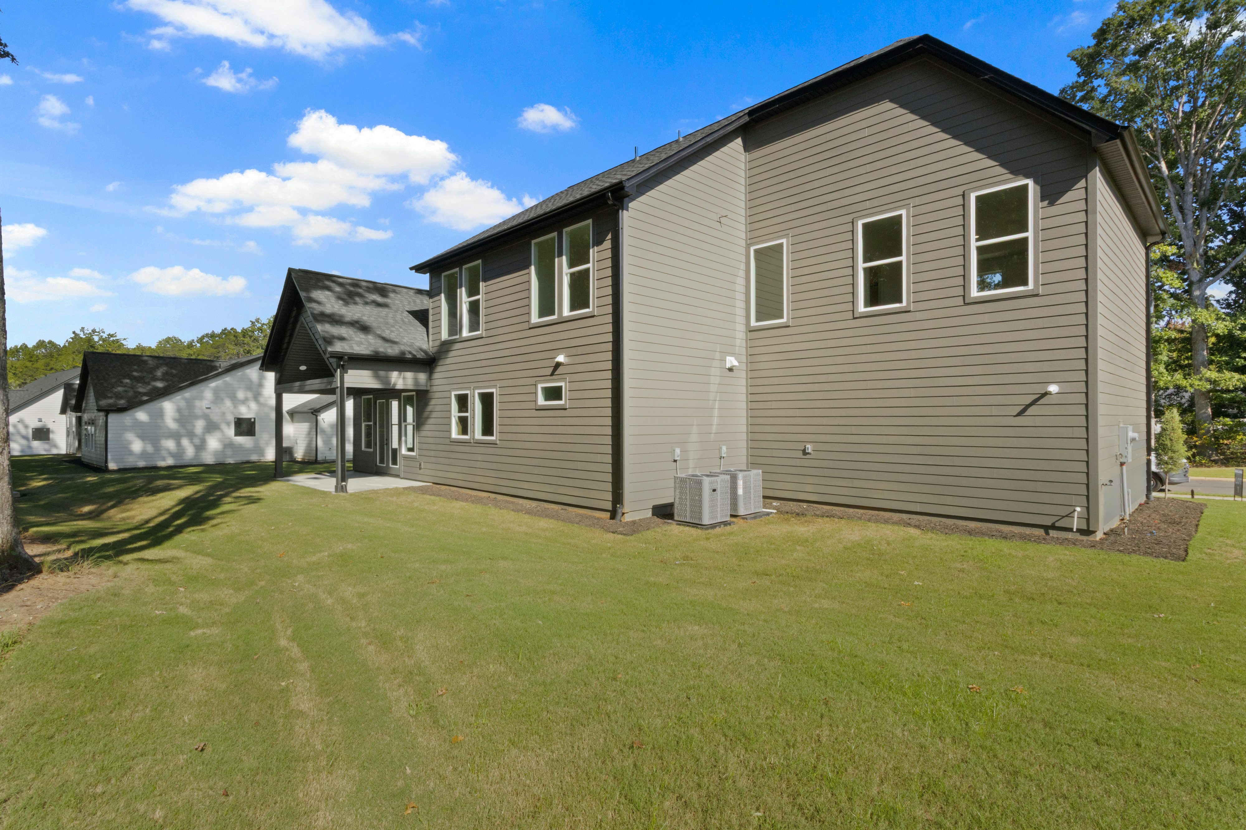 1 Inverrary Dr 