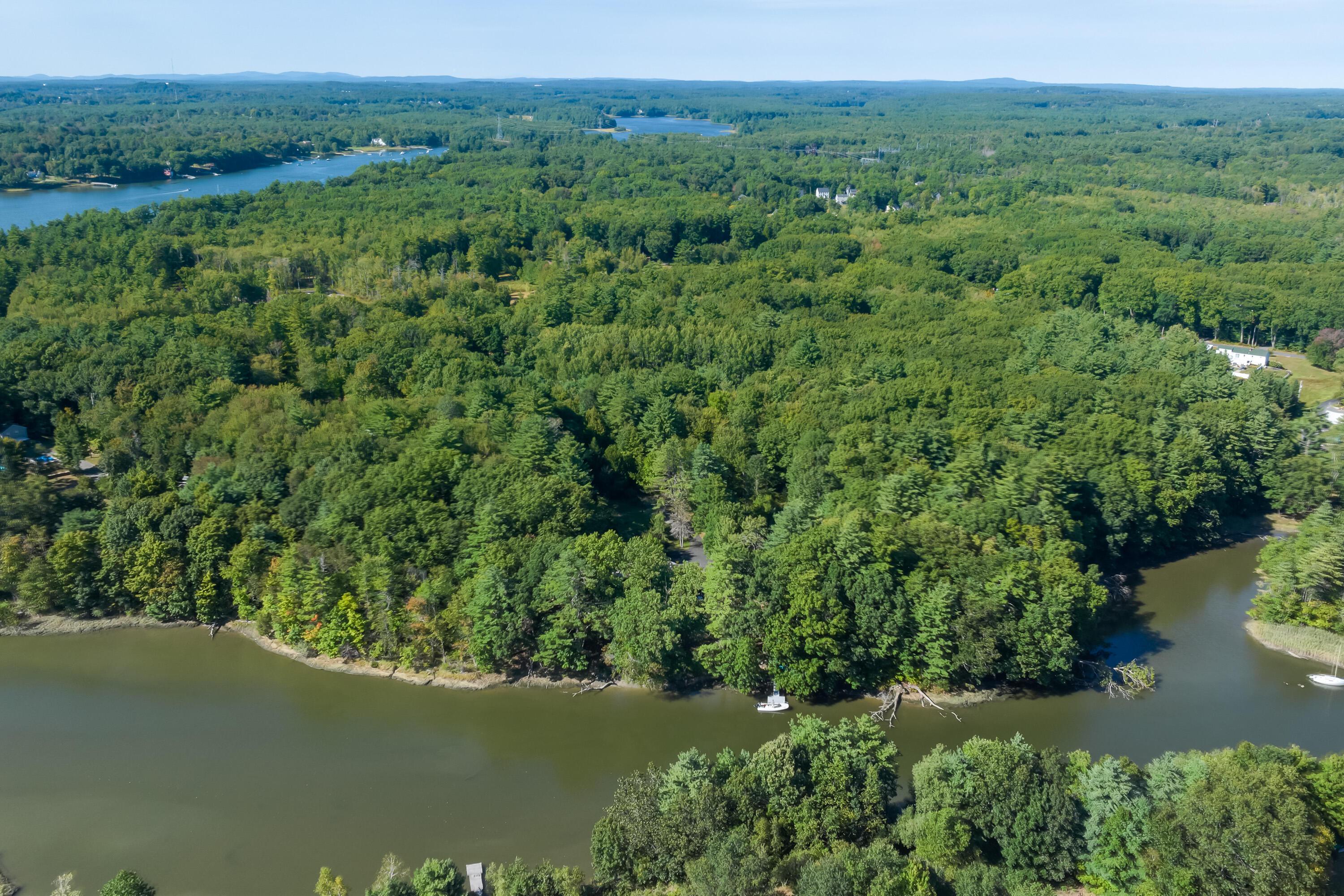4 Rivers Edge Lane
