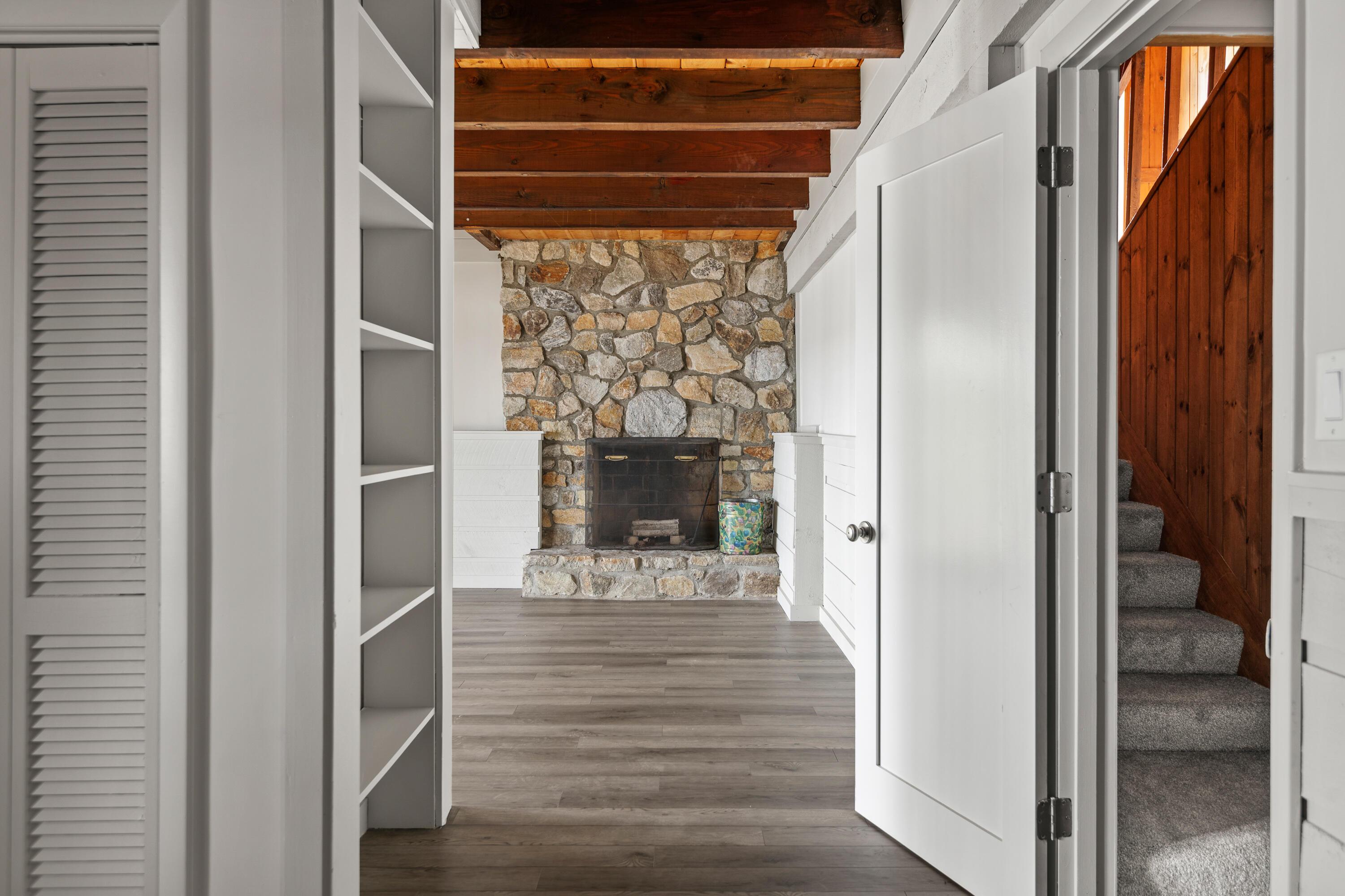326 Mountain Road