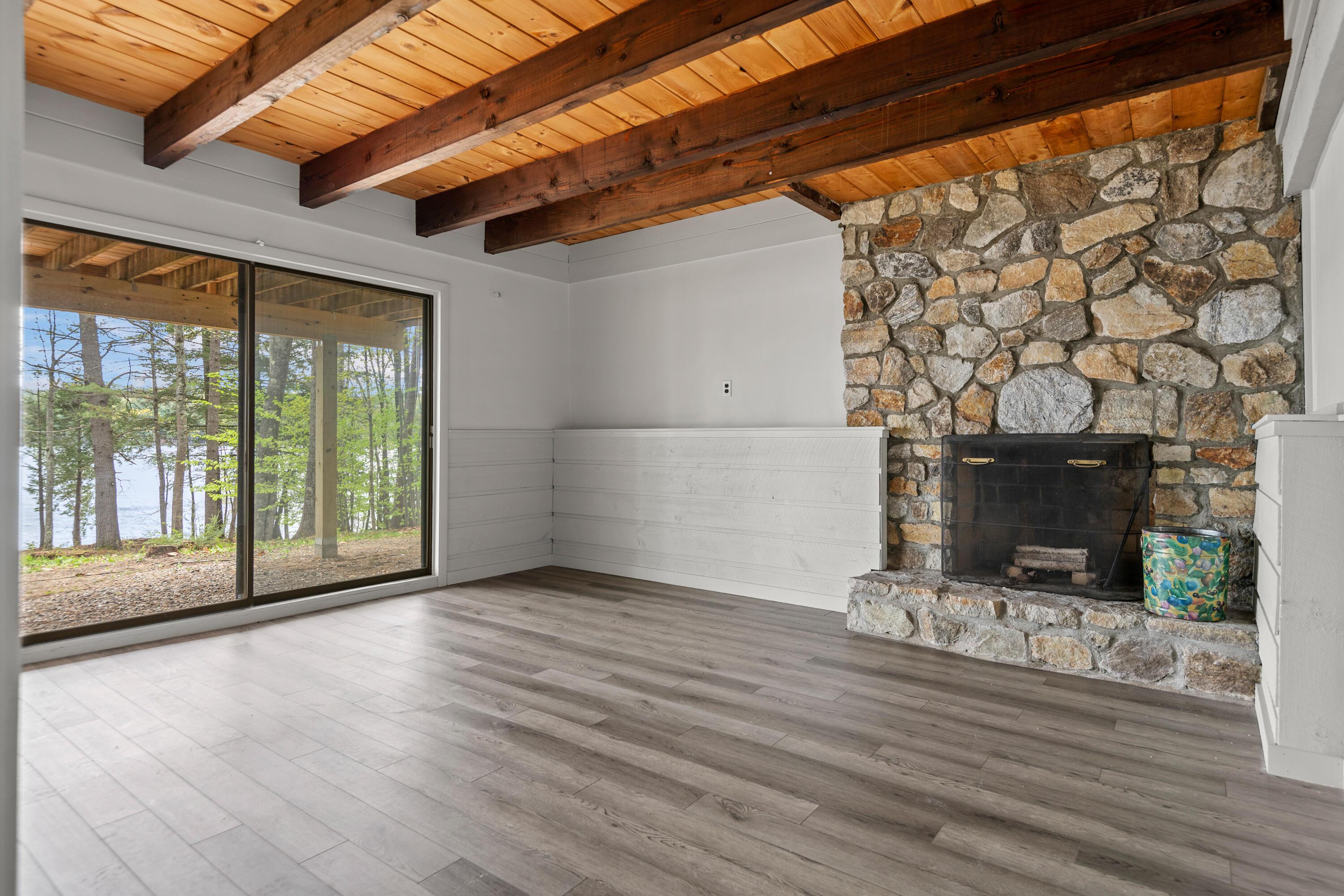 326 Mountain Road