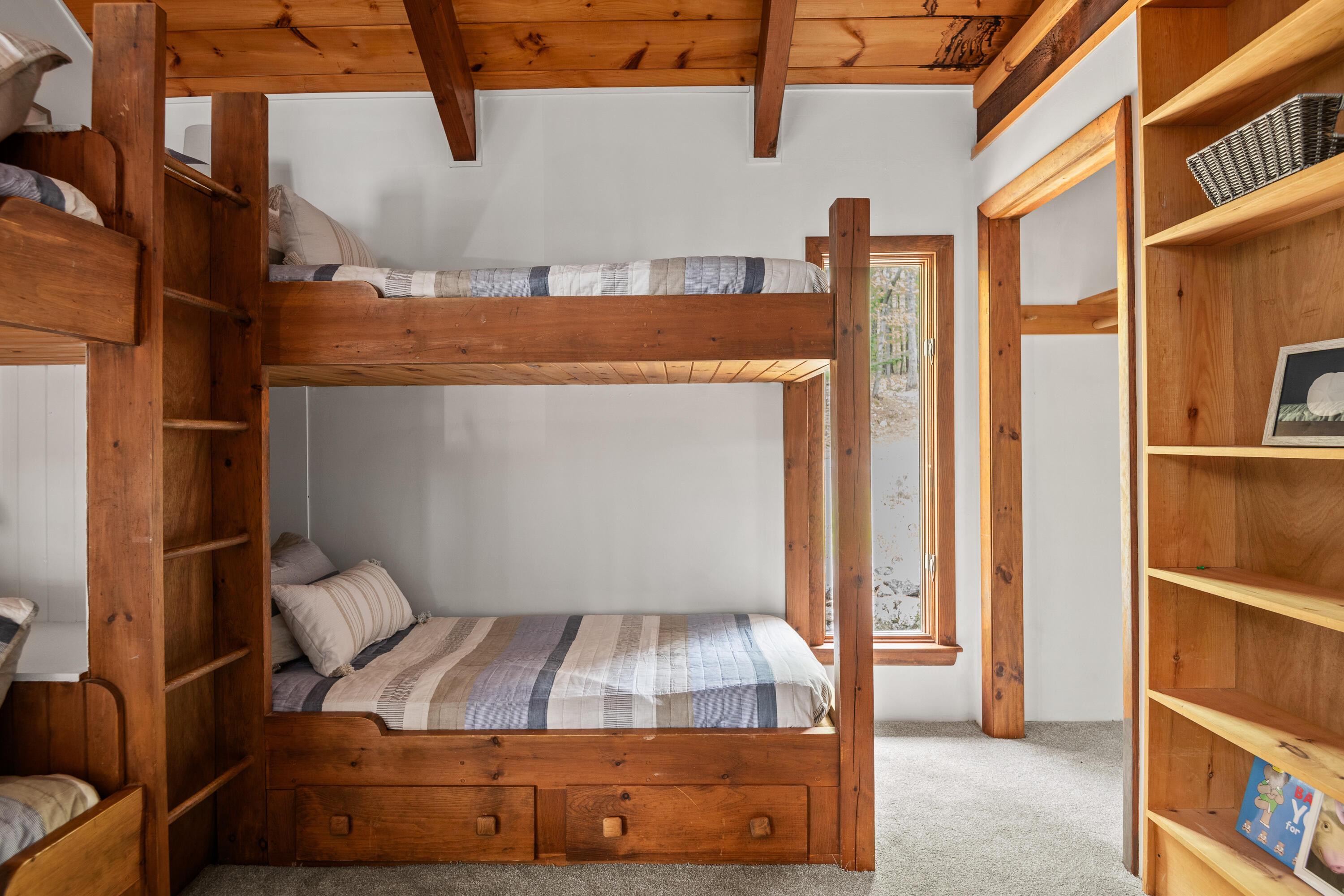 326 Mountain Road