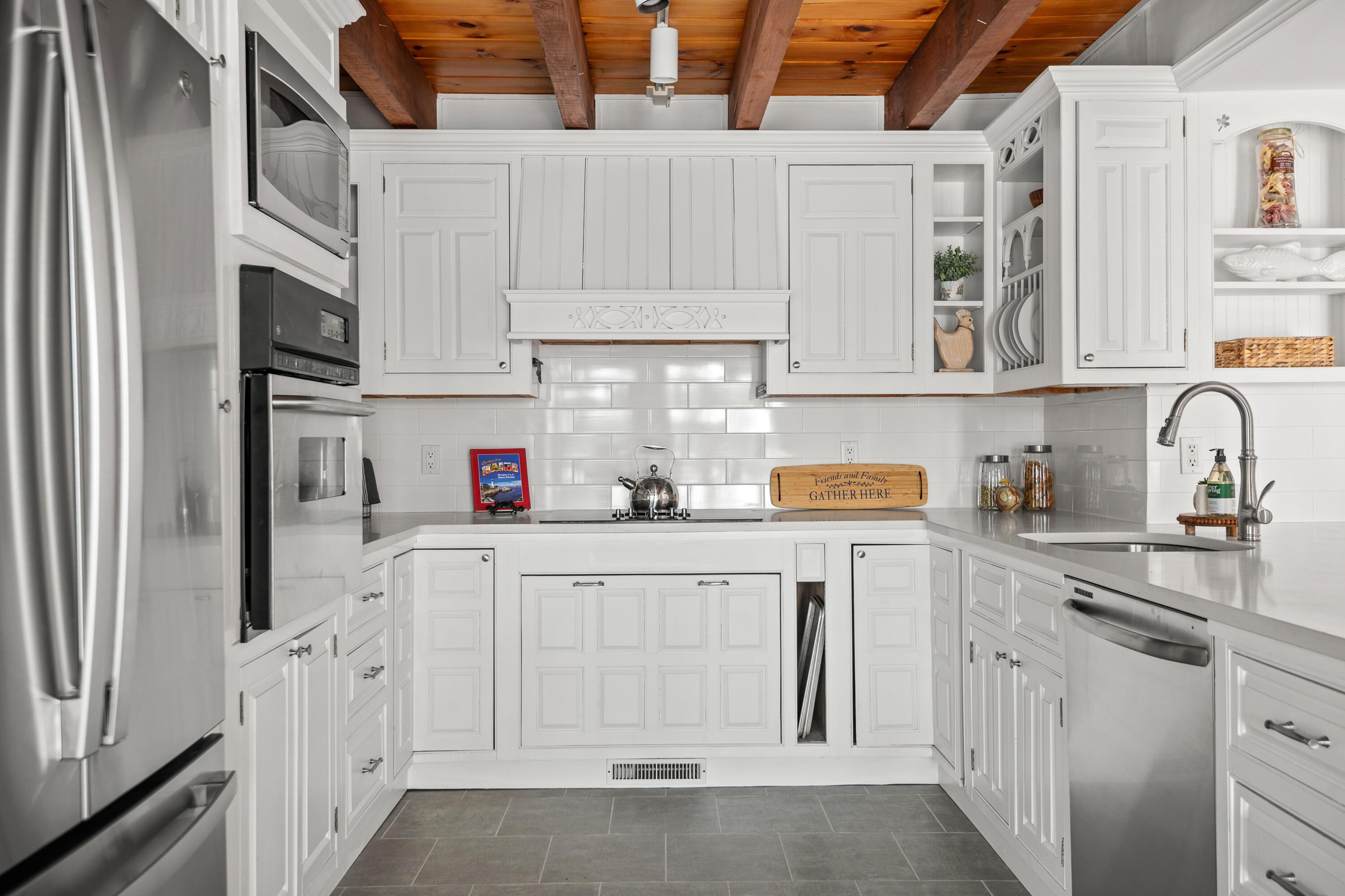 326 Mountain Road
