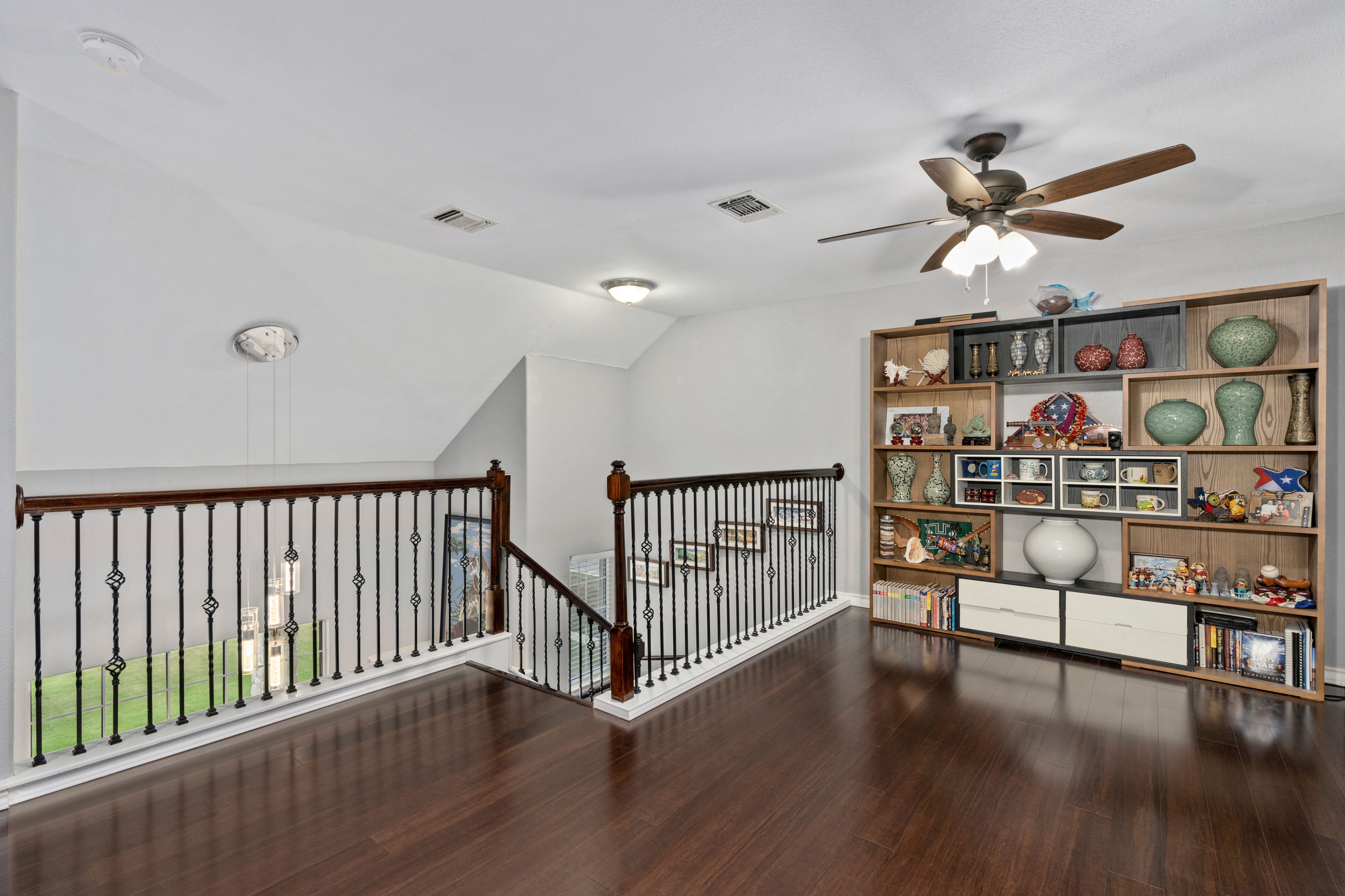 15522 York Lane