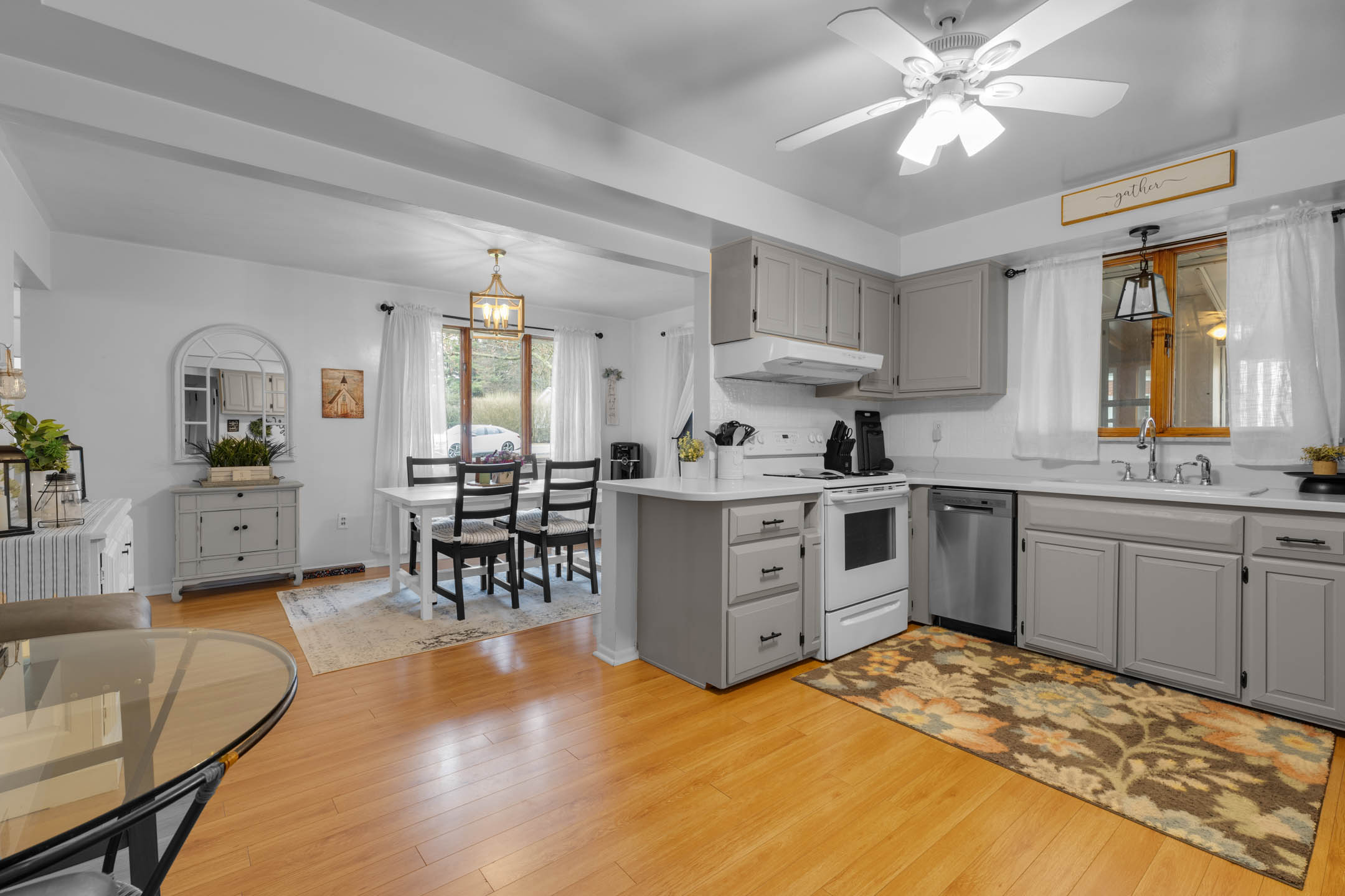 2604 Dechellis Street