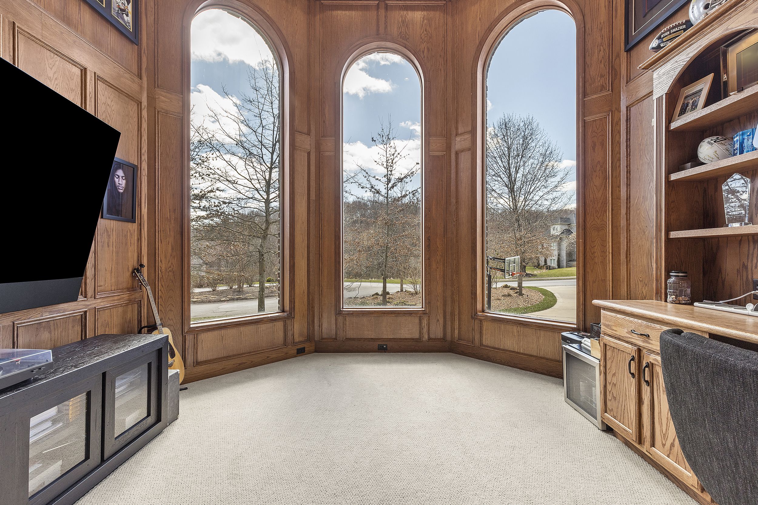 572 Macleod Drive