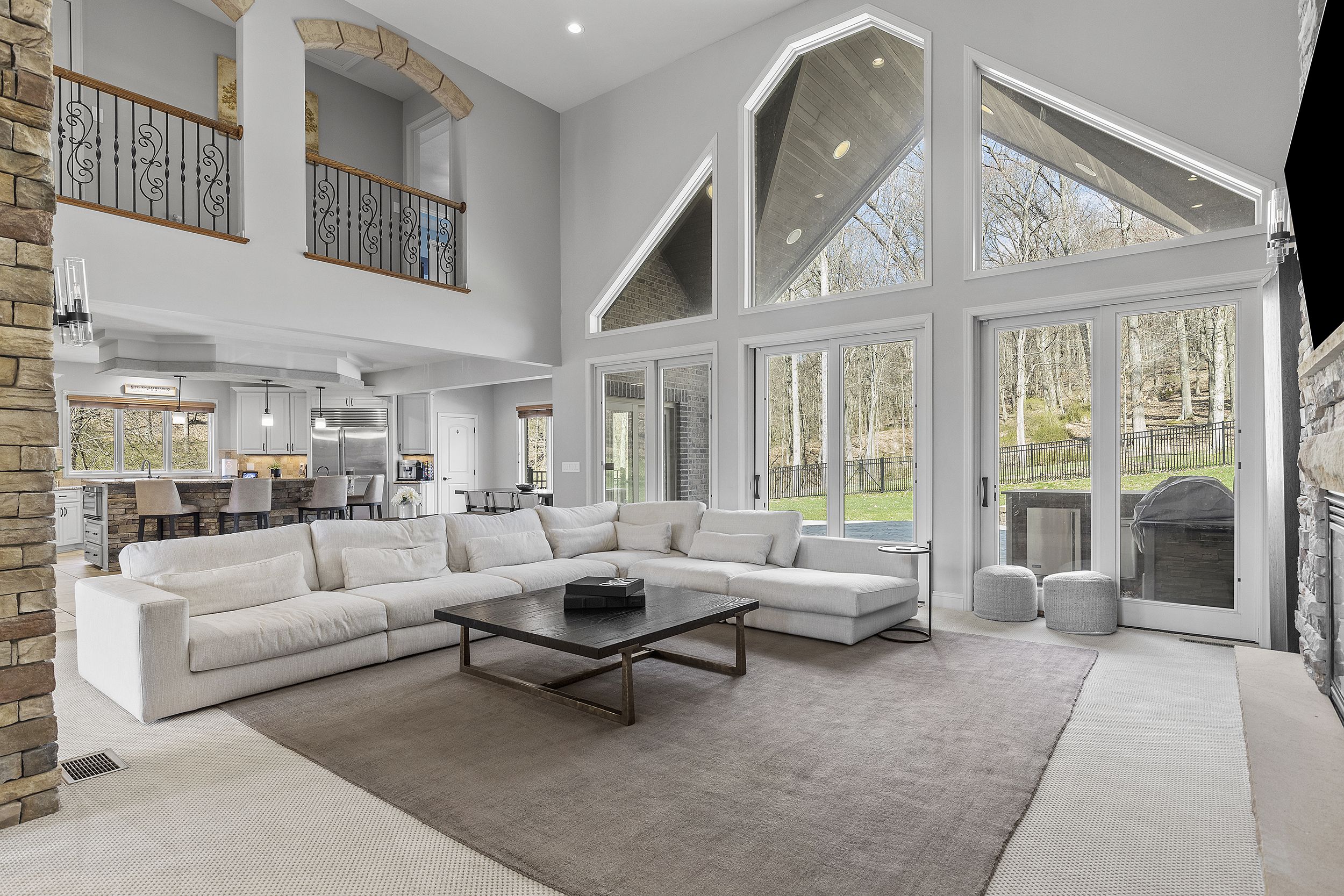572 Macleod Drive