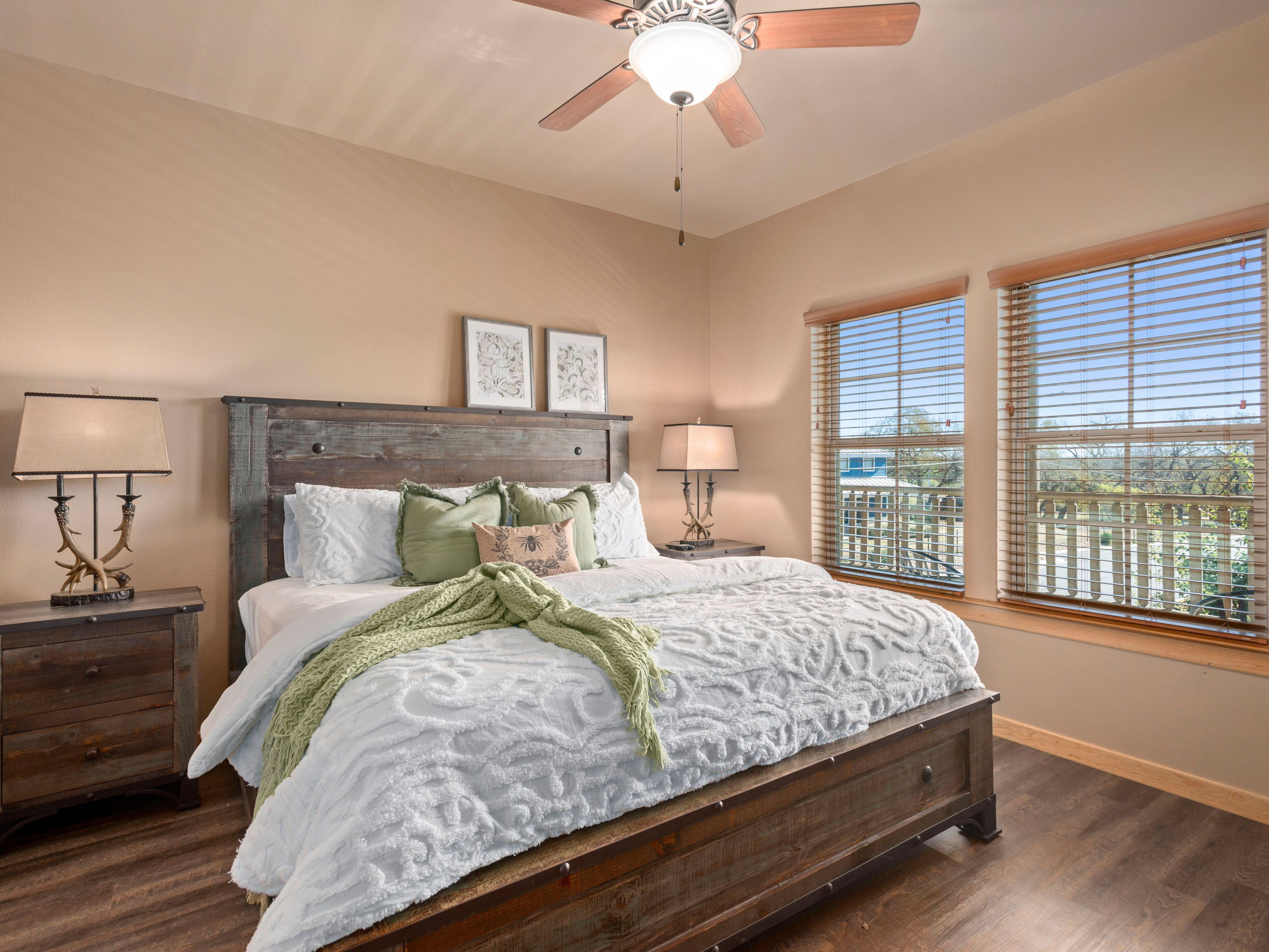 1554 Gruene Road Unit A16