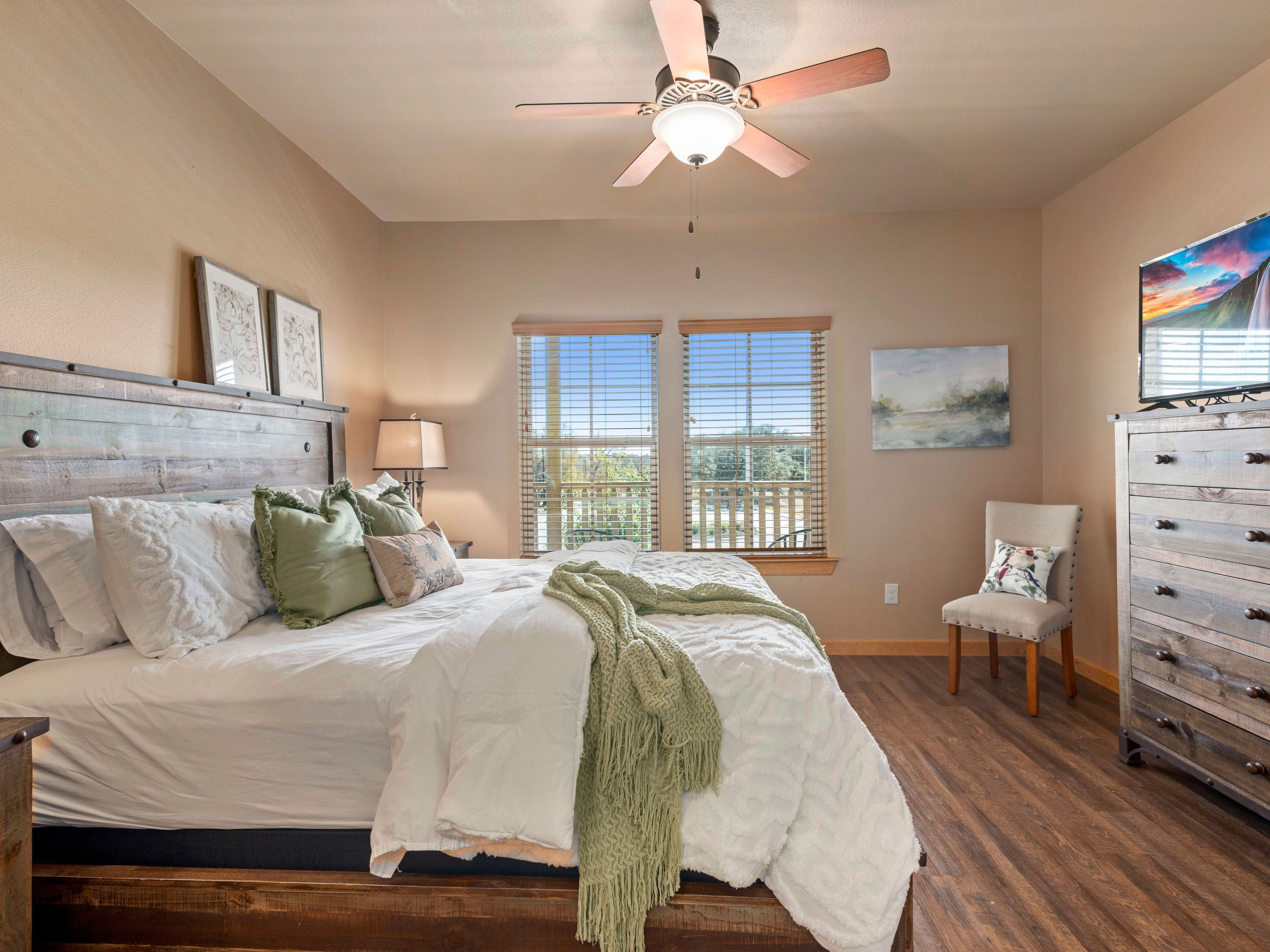 1554 Gruene Road Unit A16