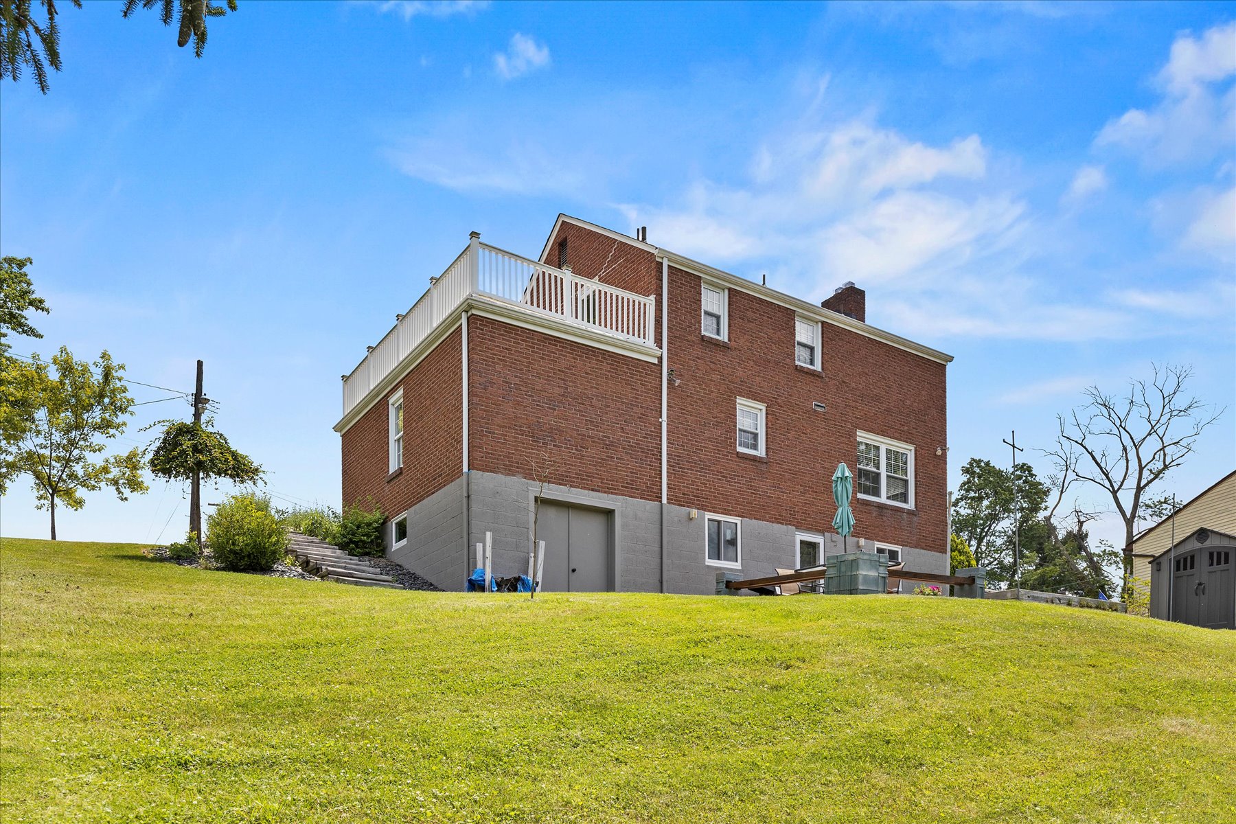 3440 Mcroberts Road