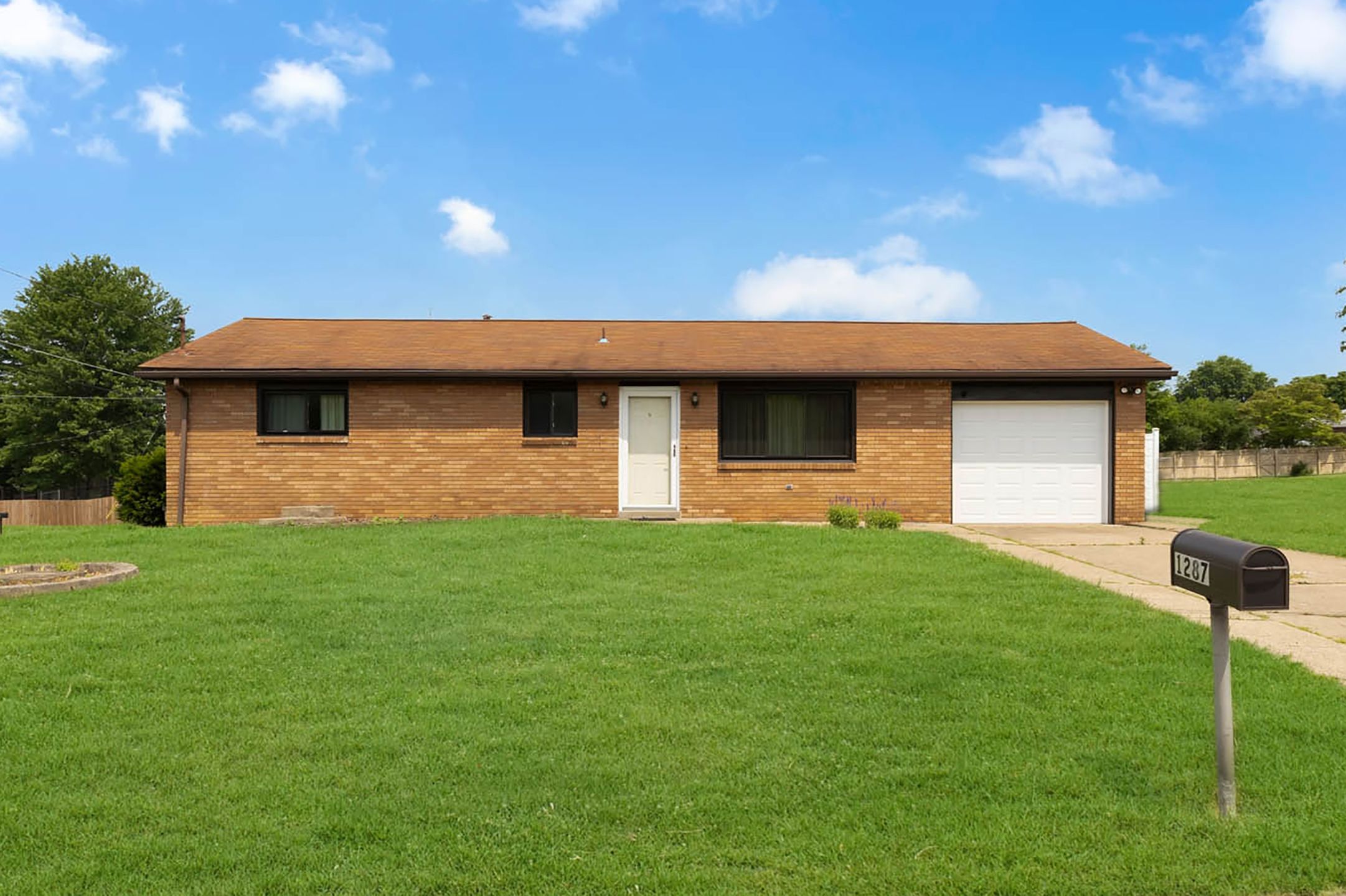 1287 S Walnut Street