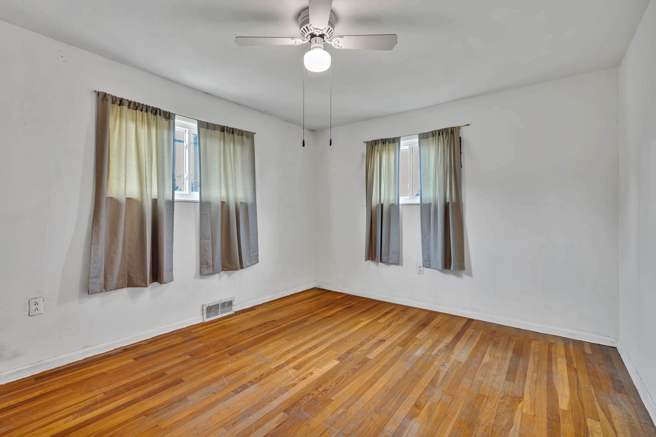 1287 S Walnut Street