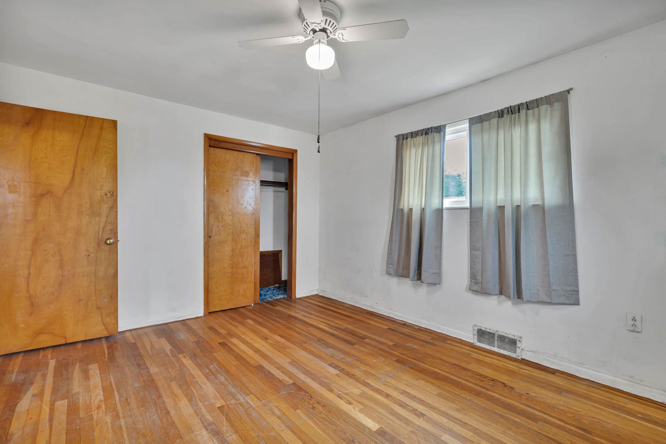 1287 S Walnut Street