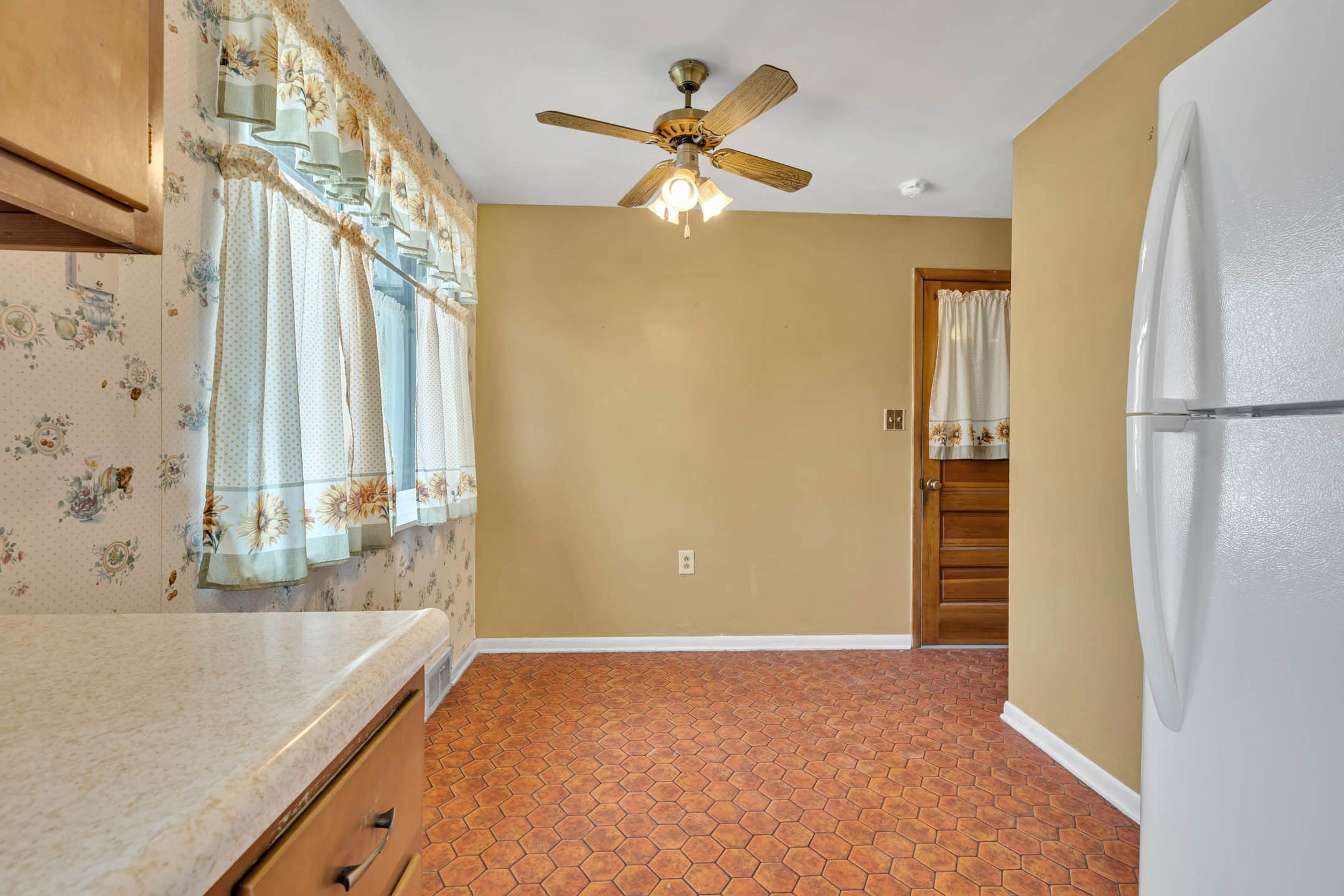 1287 S Walnut Street