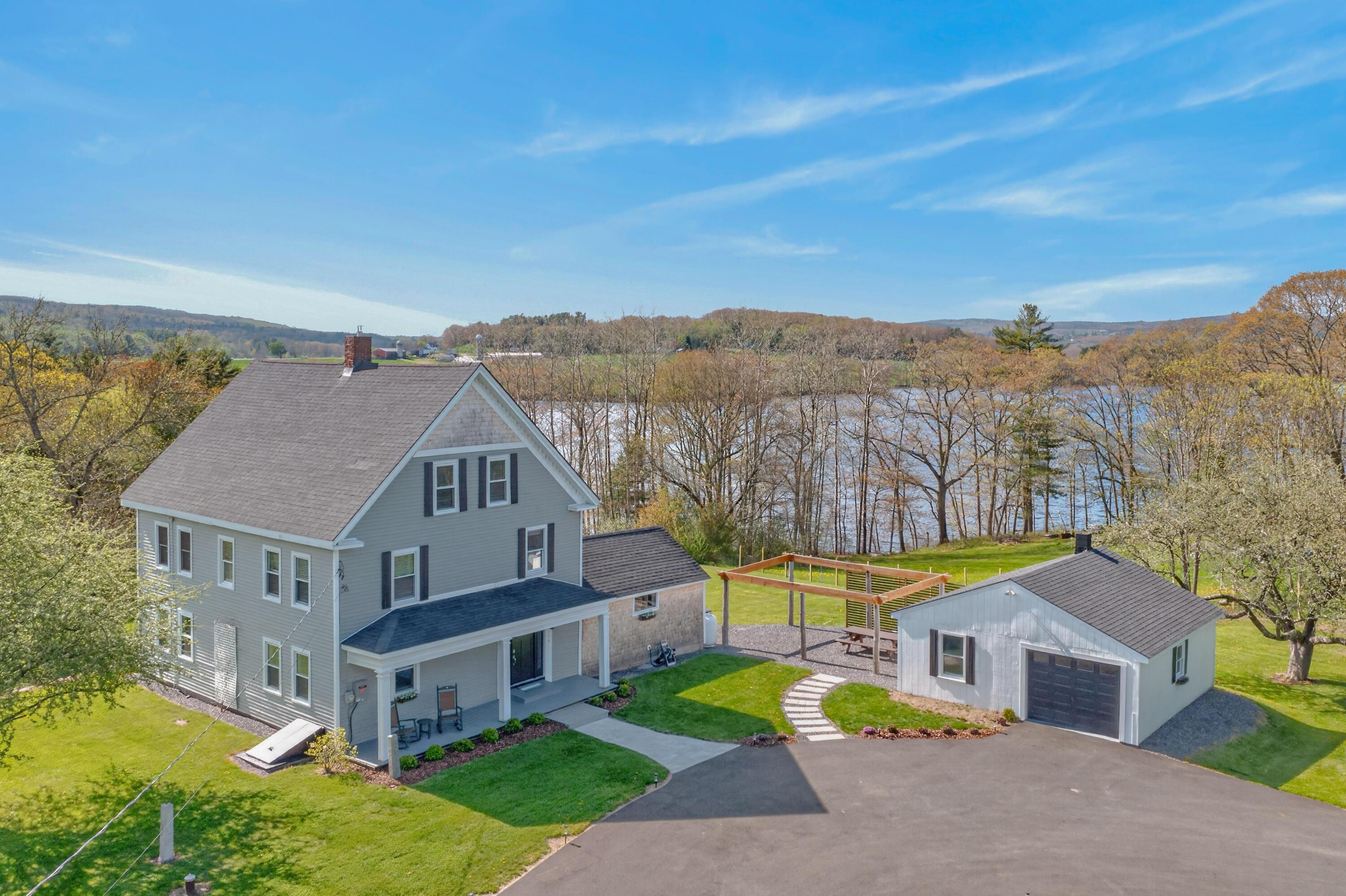 279 Middle Road