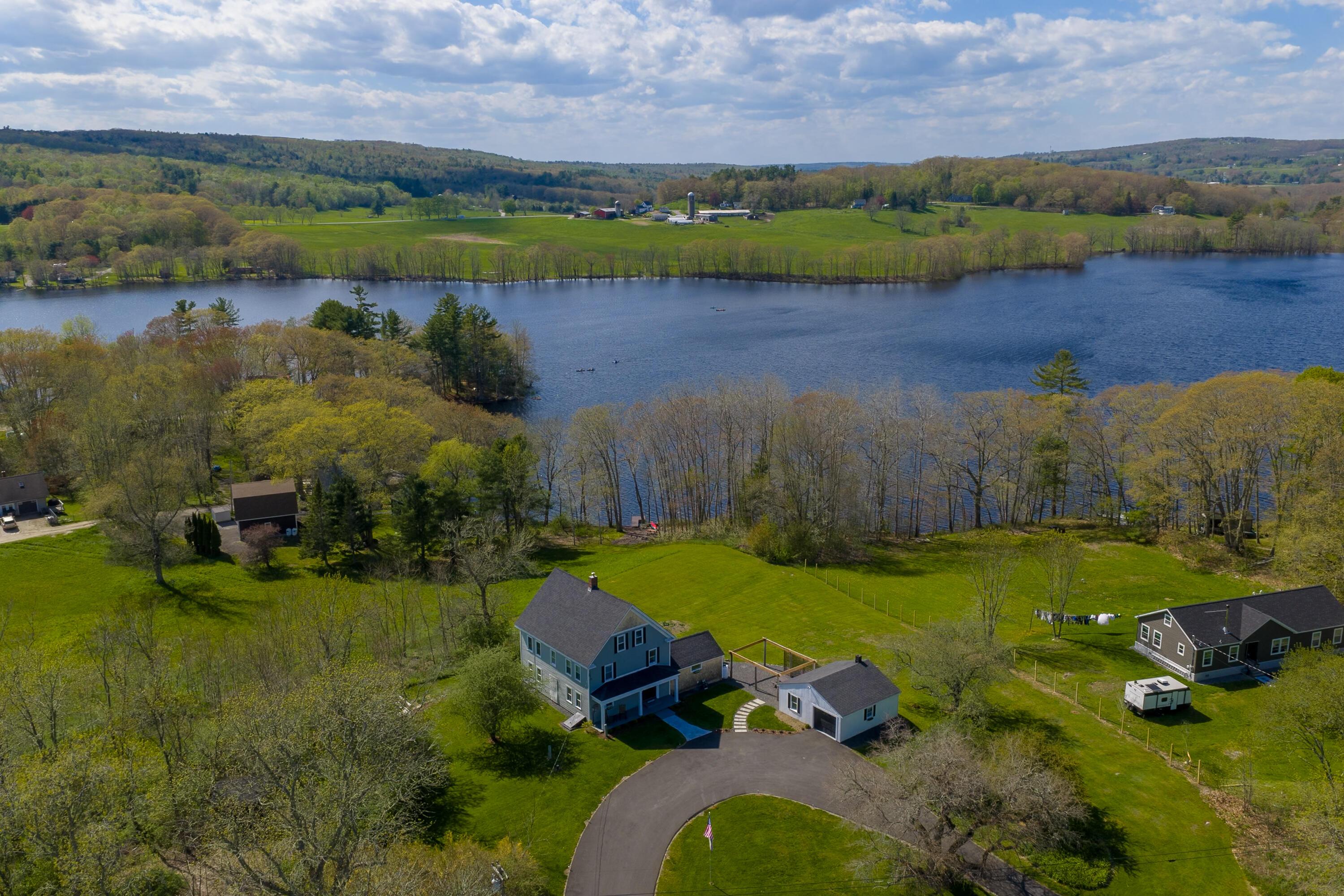 279 Middle Road