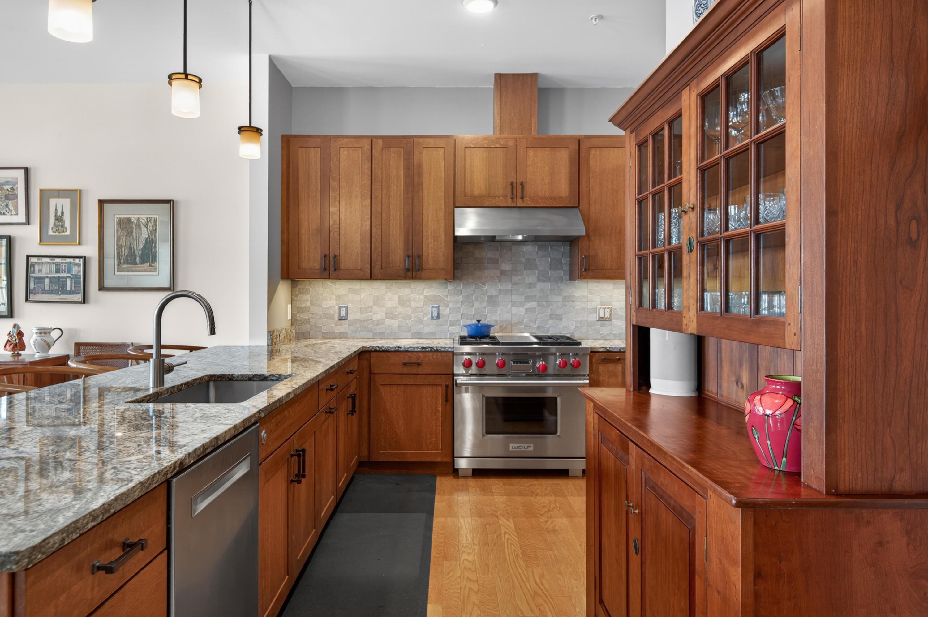 285 Front Street 302