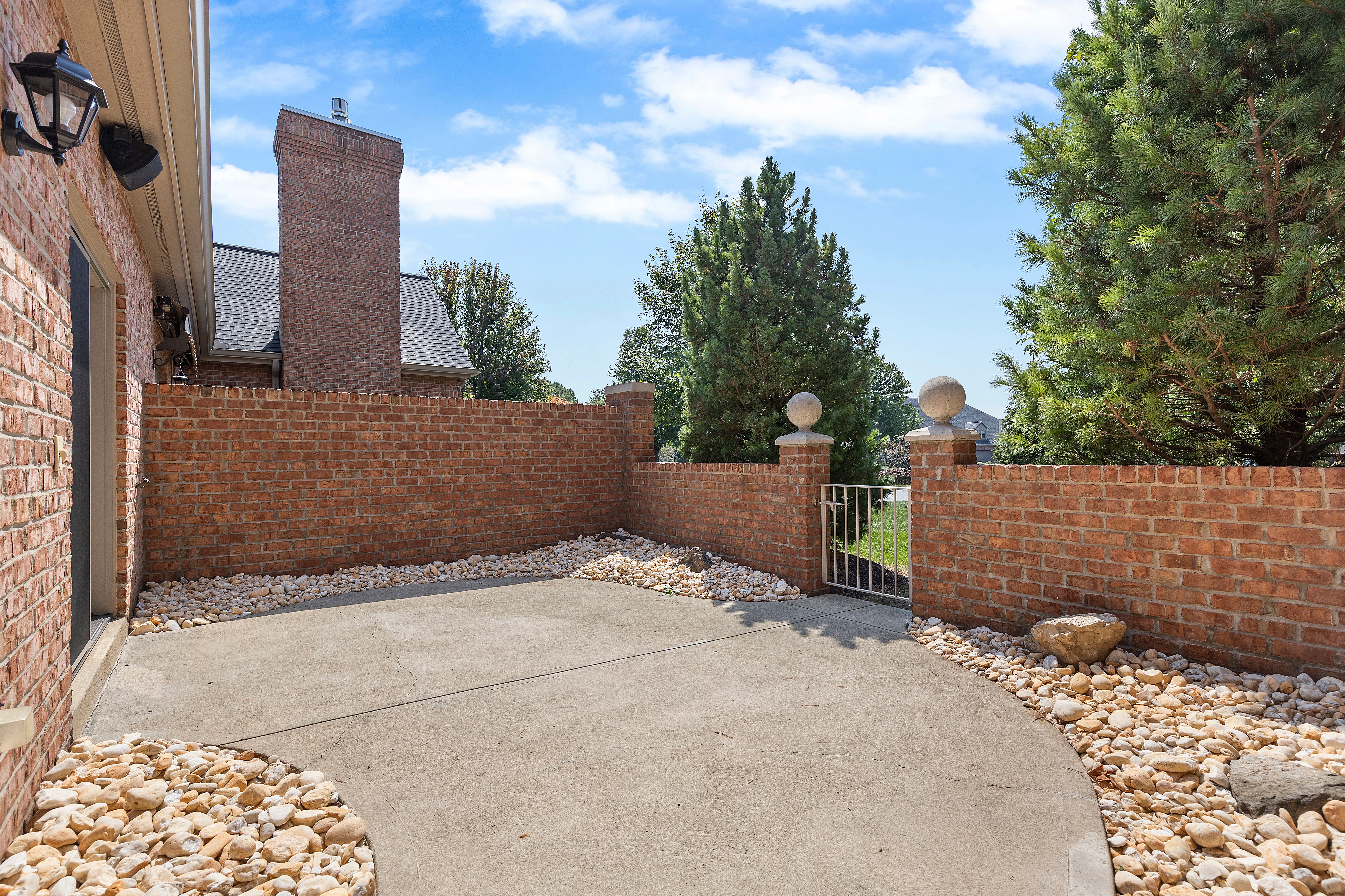 601 Applehill Court