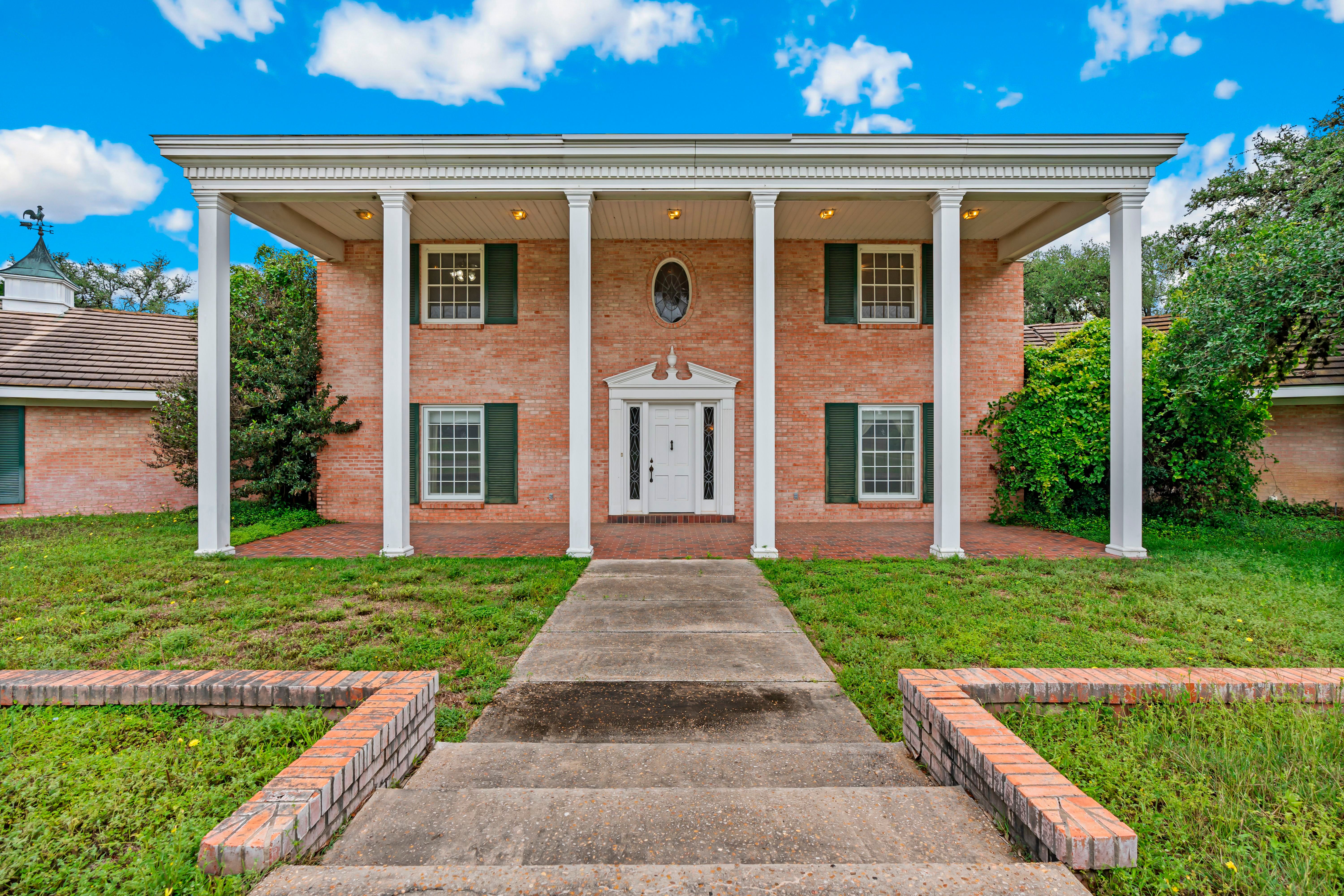 1901 Mount Vernon Street 