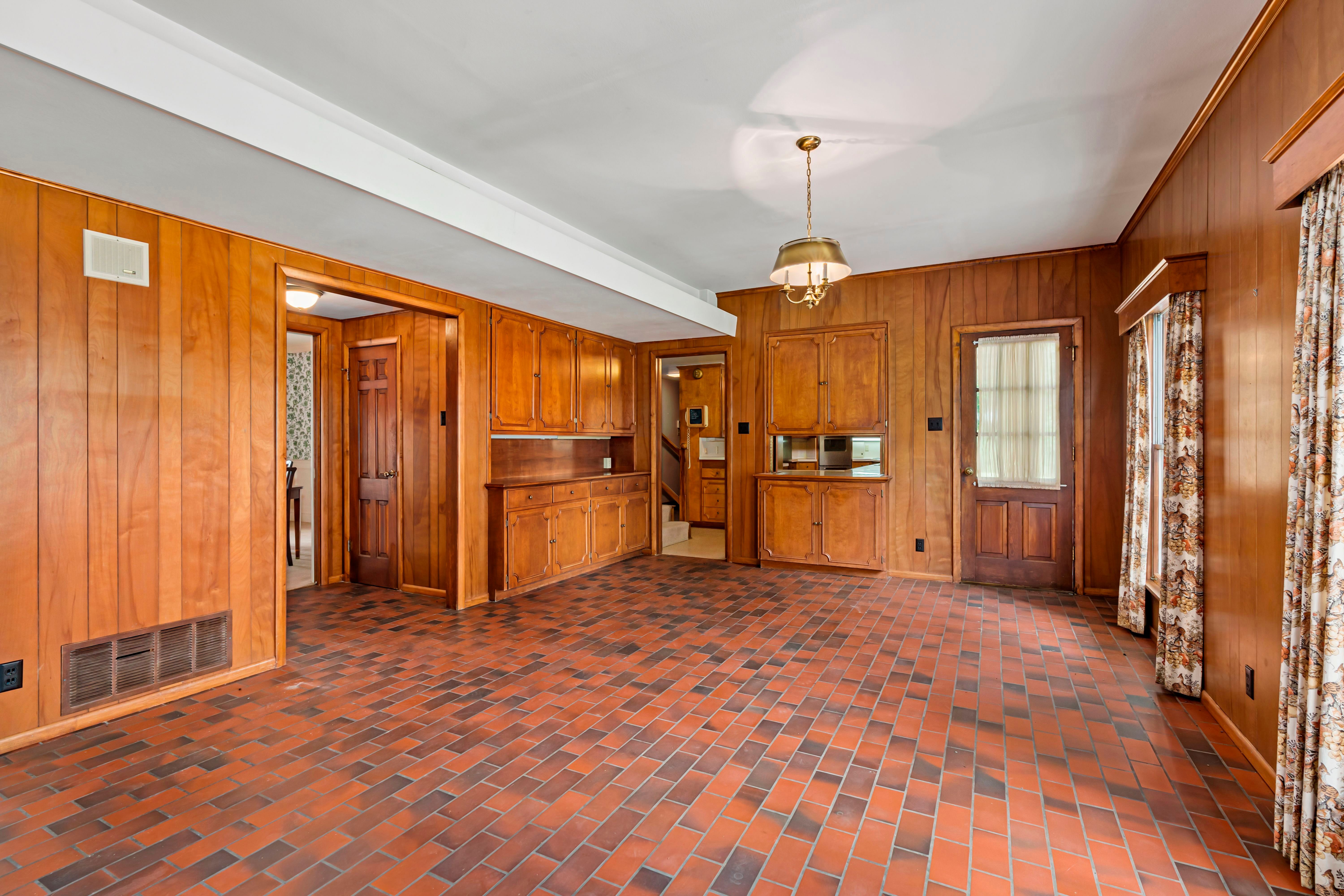1901 Mount Vernon Street 