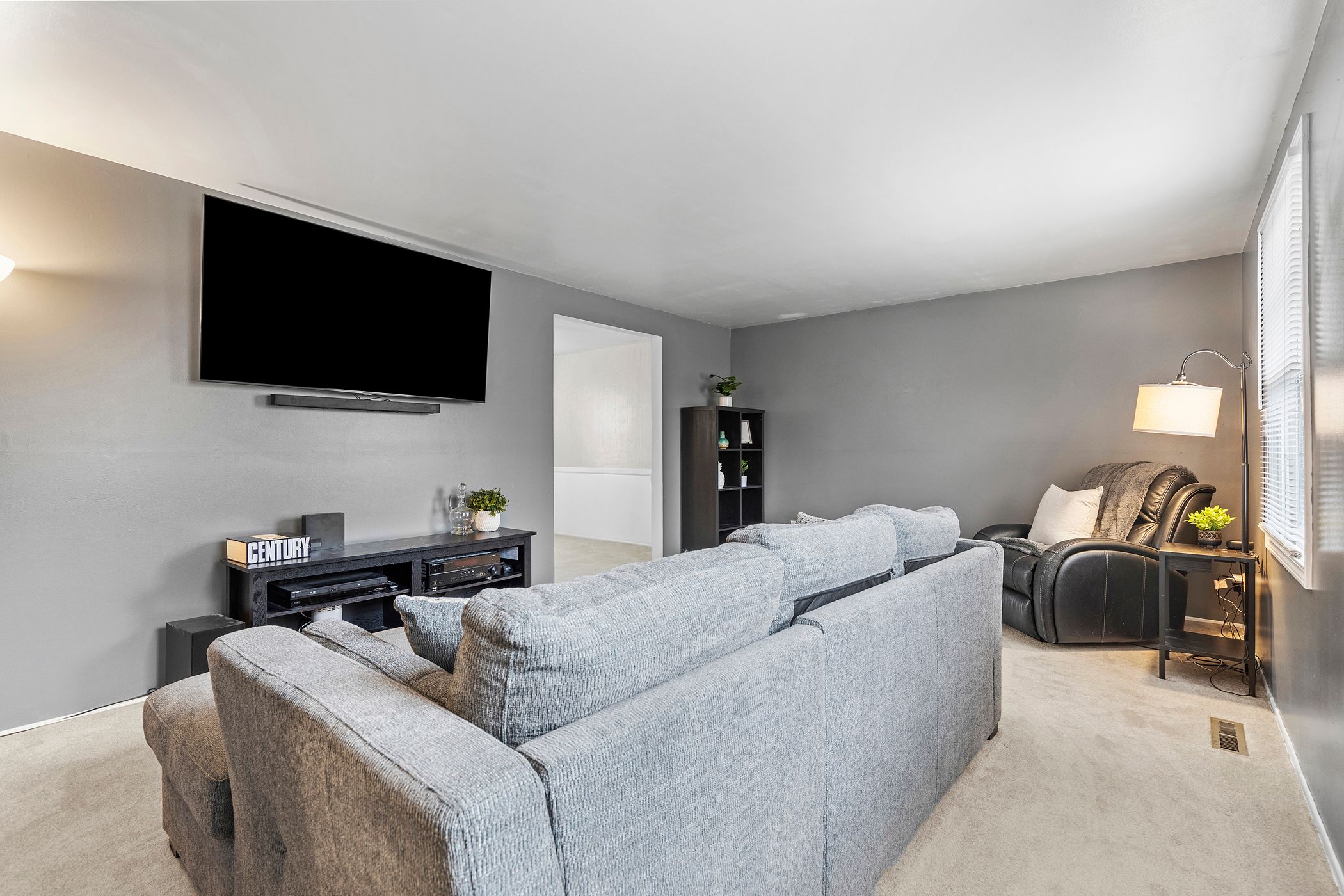 1509 Sandhurst Drive