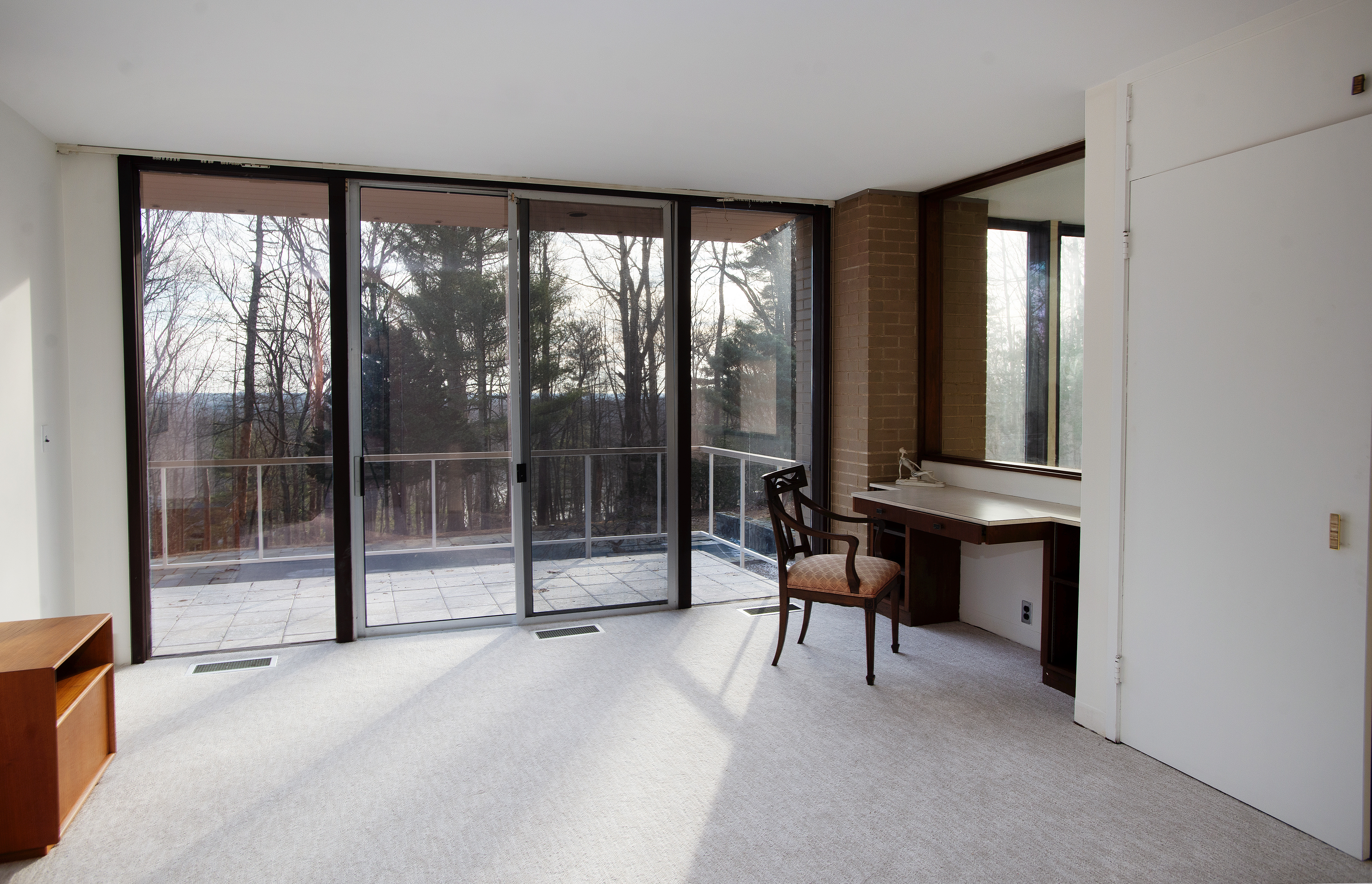 93 Carriage Road