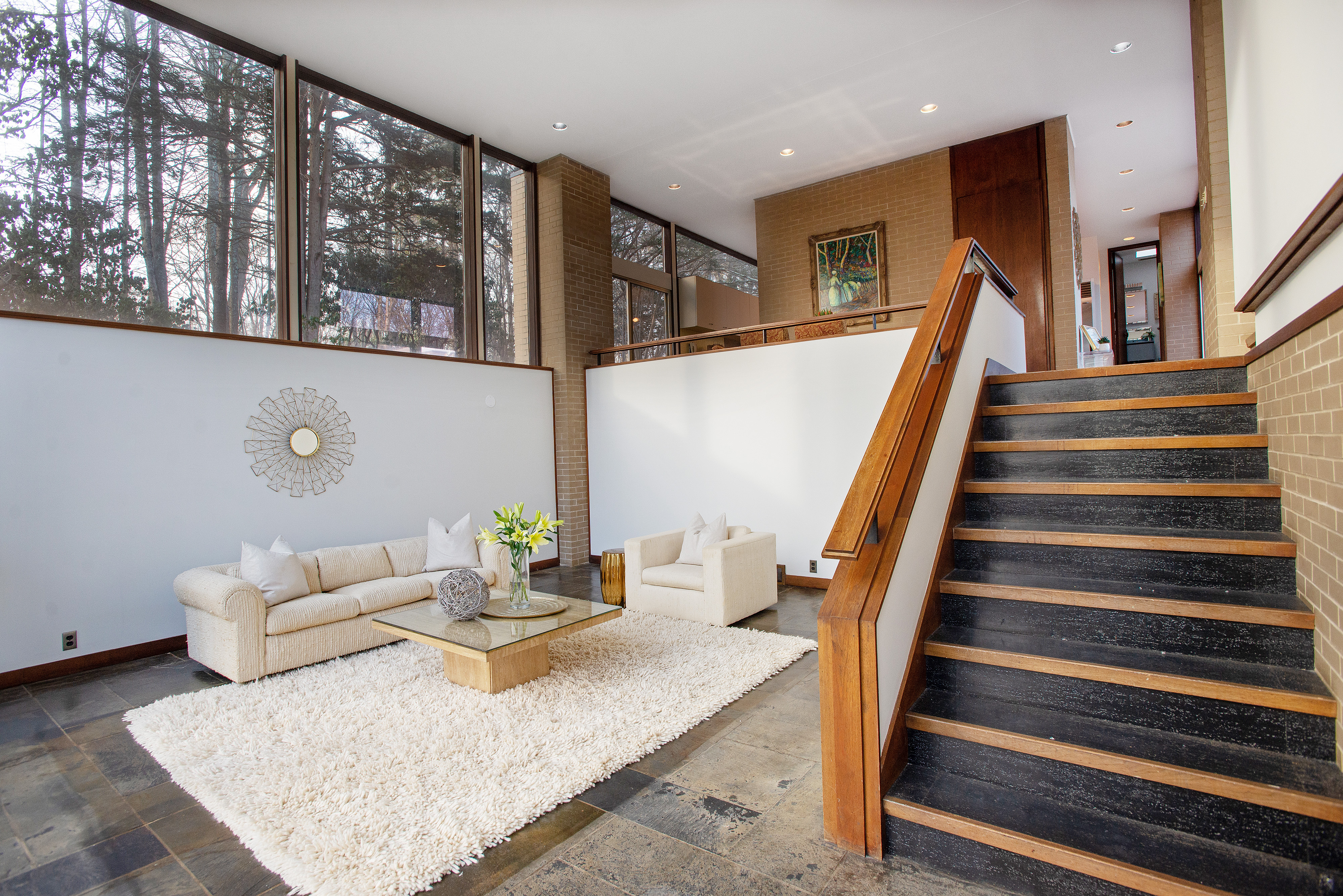 93 Carriage Road