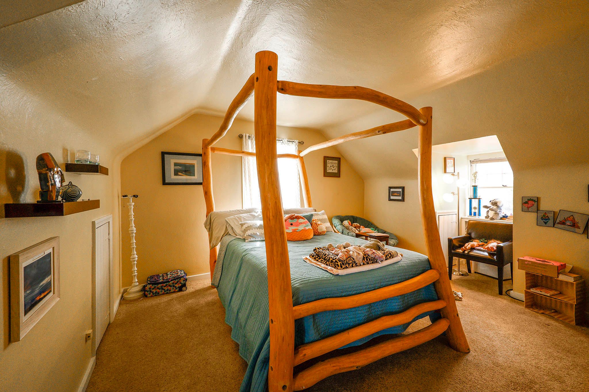 5260 S University Boulevard