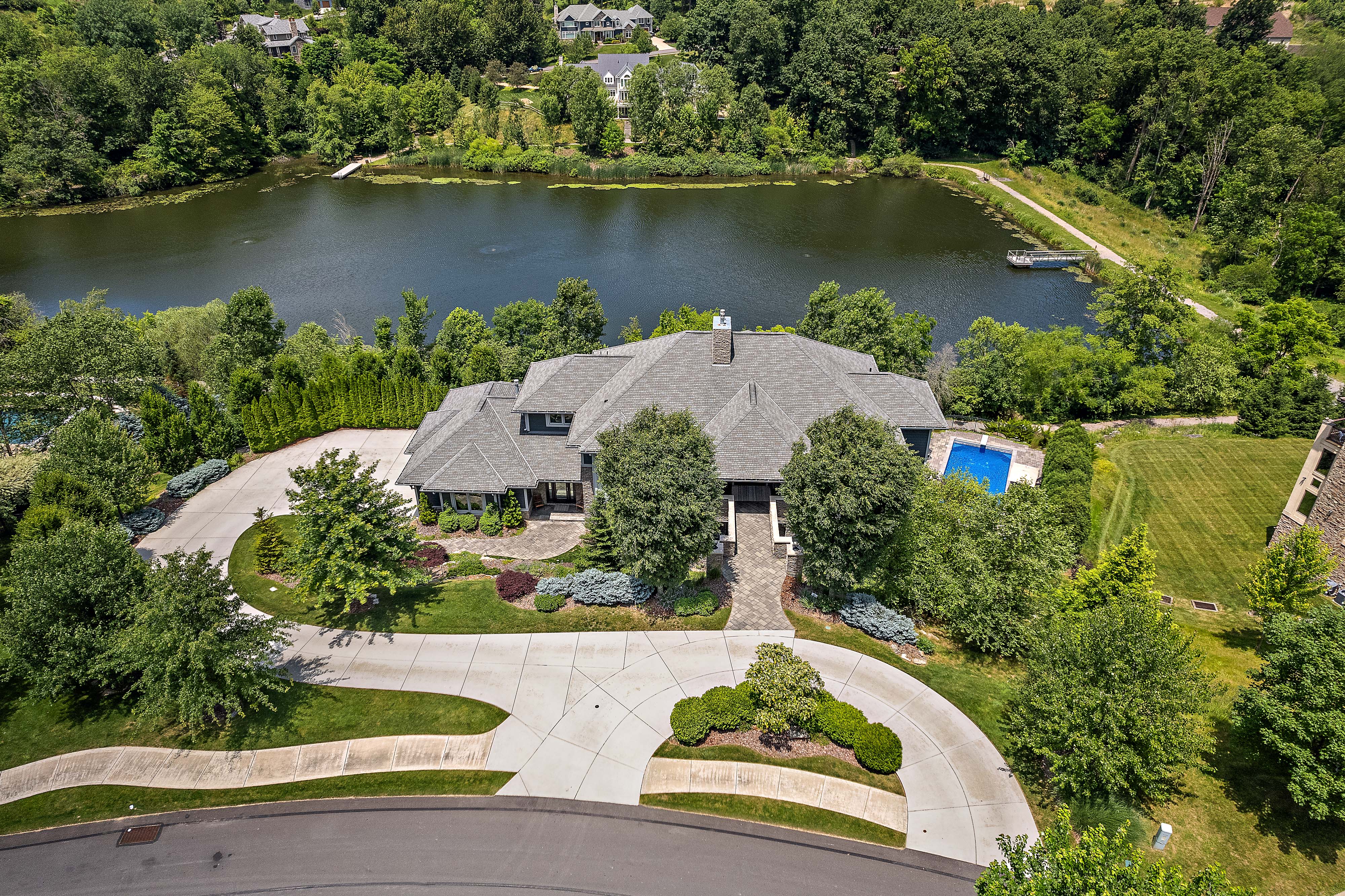 535 Macleod Drive