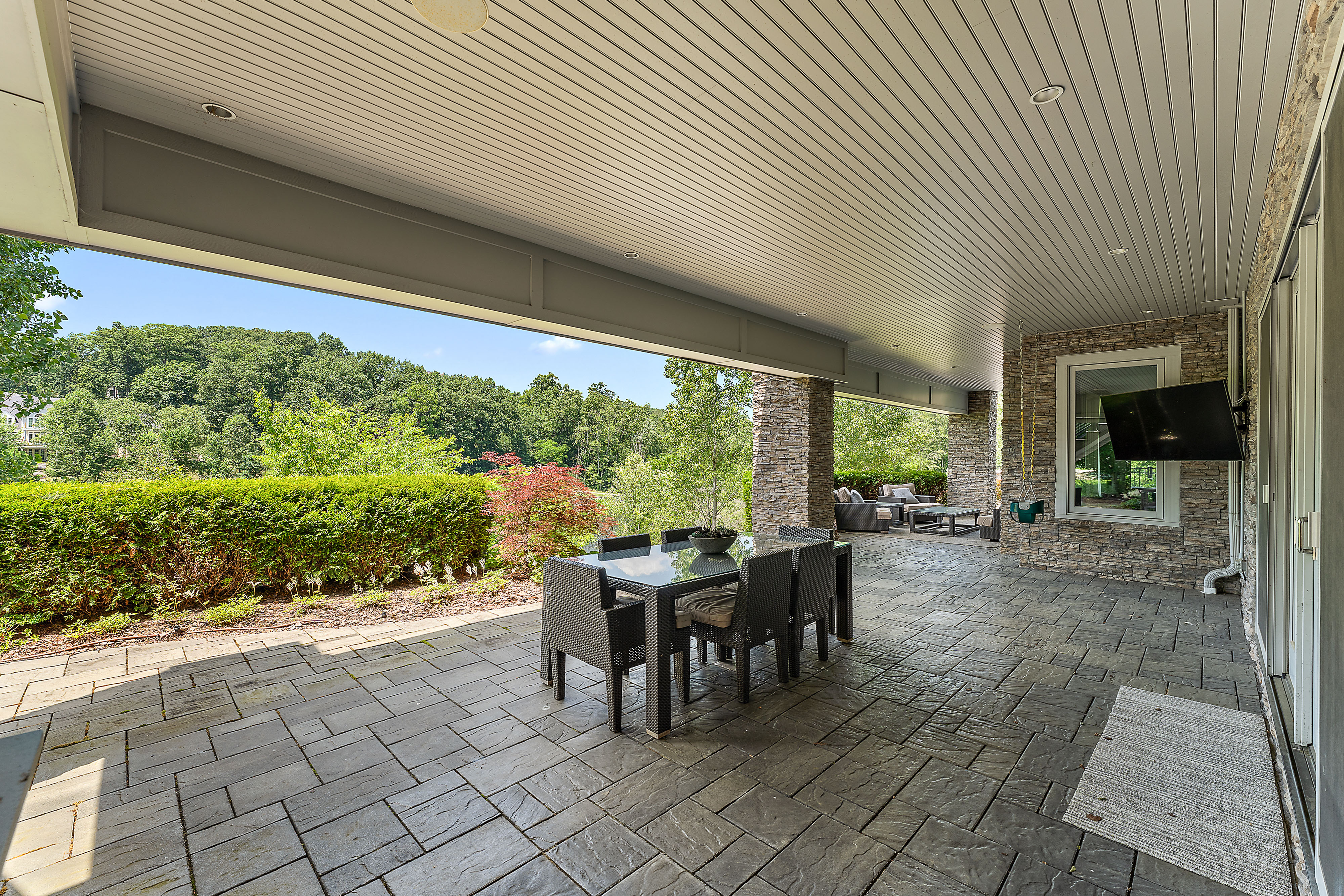 535 Macleod Drive