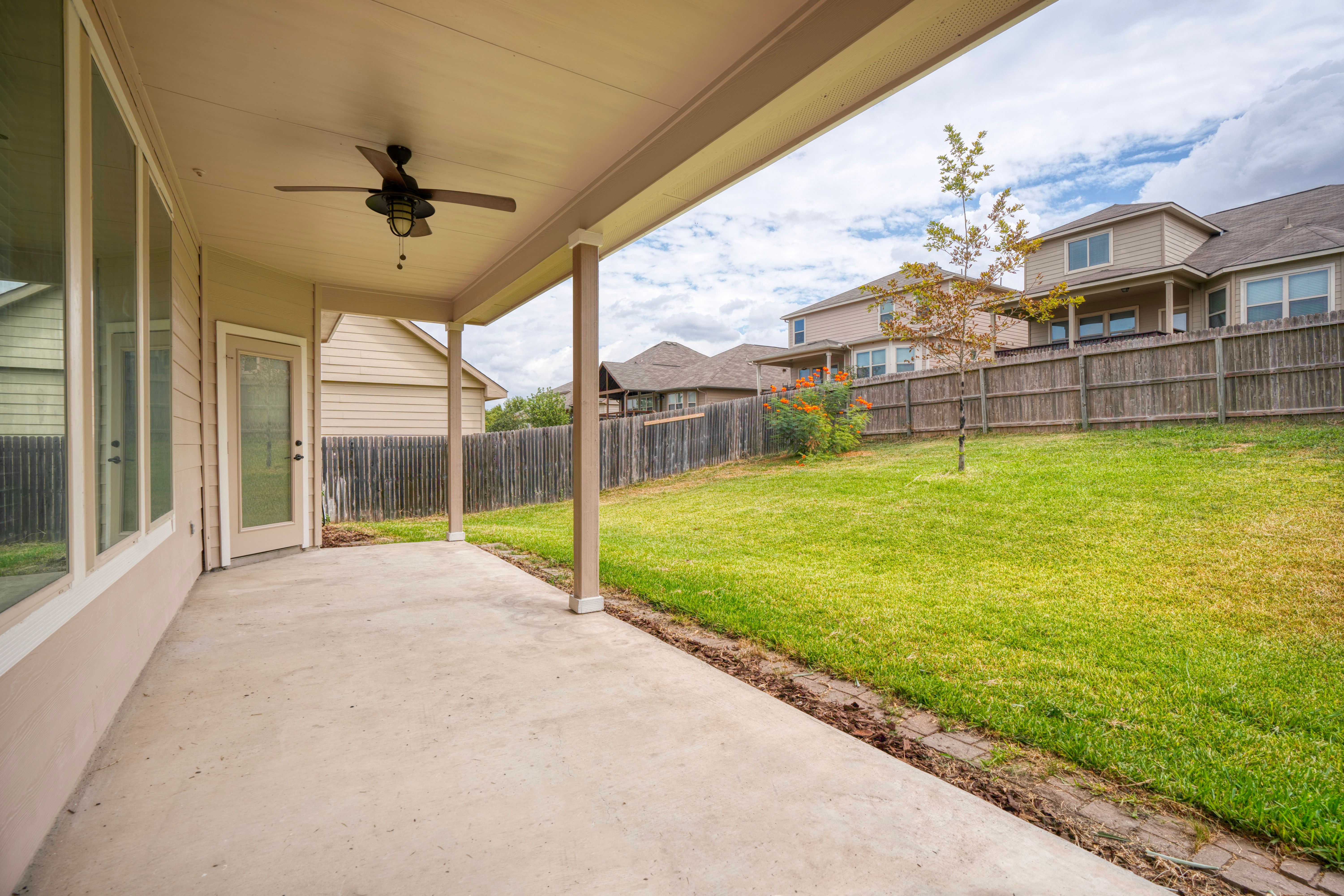 2923 Nicholas Cove 