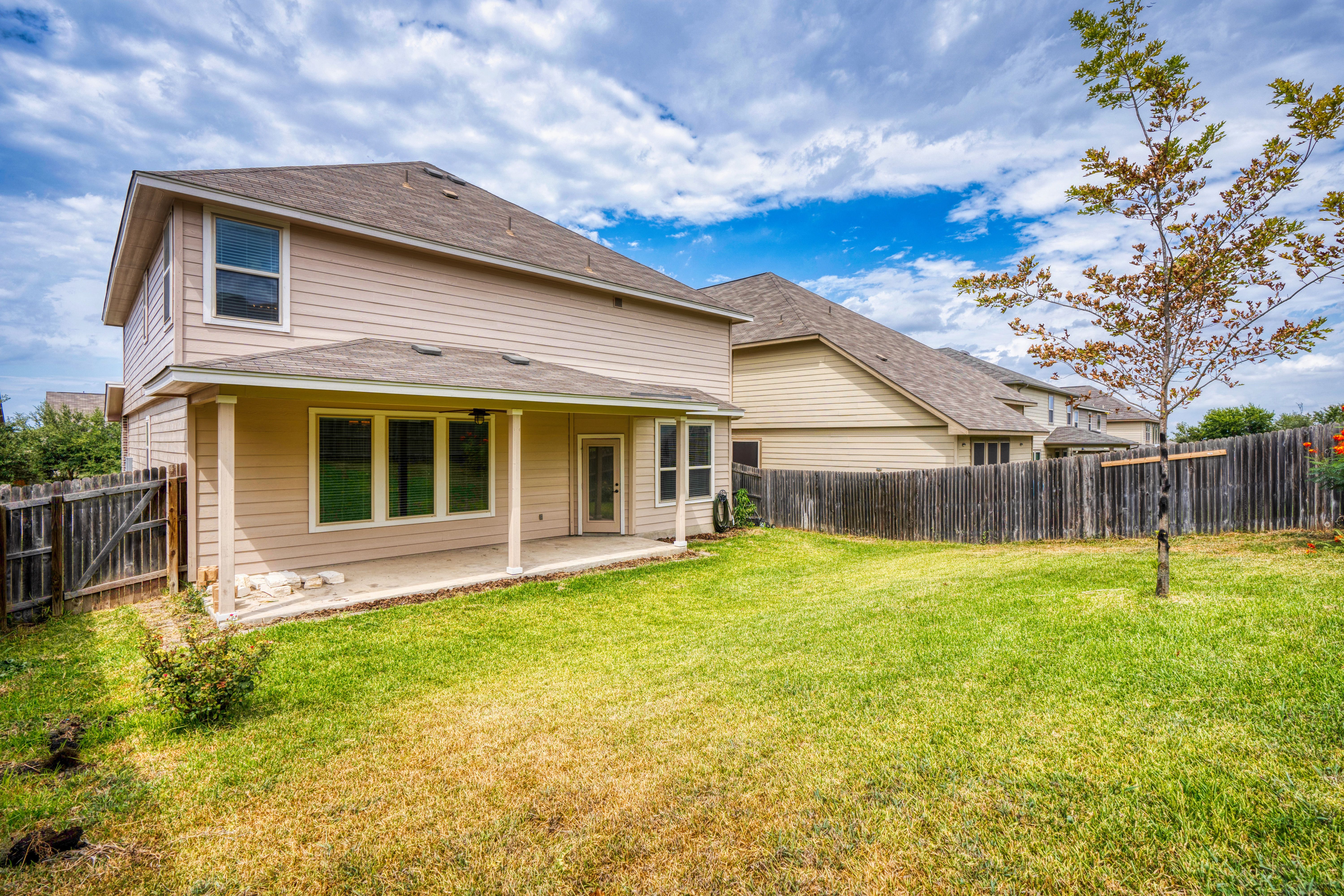 2923 Nicholas Cove 