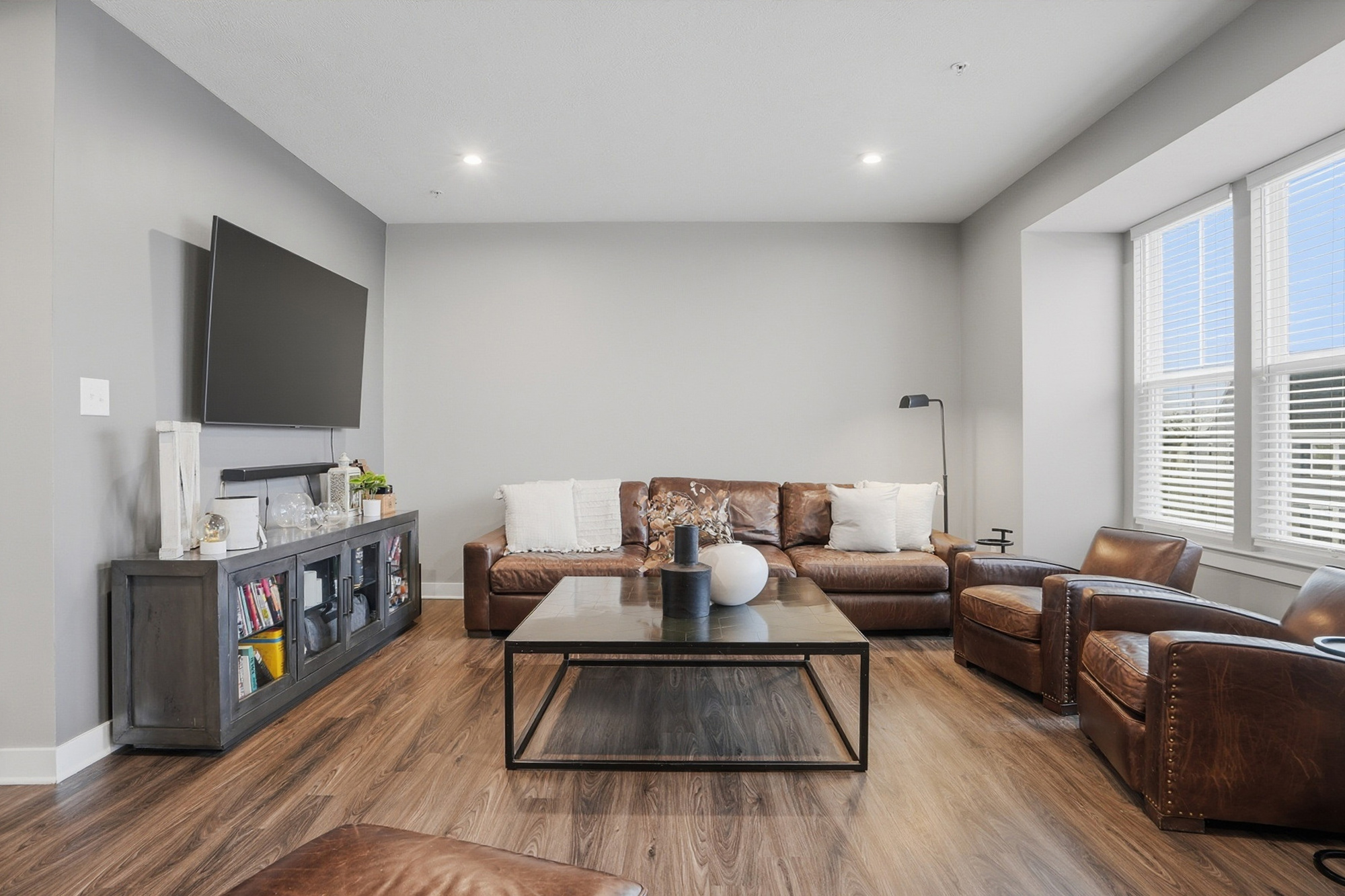 824 Theda-Dori Street 