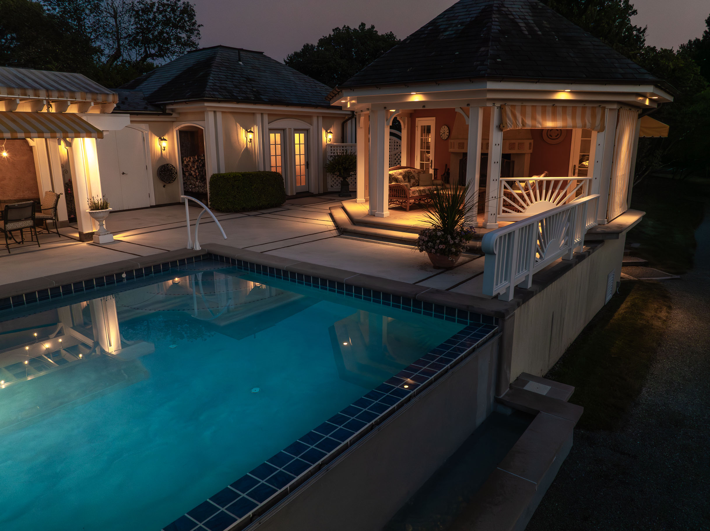 406 Hillside Drive 
