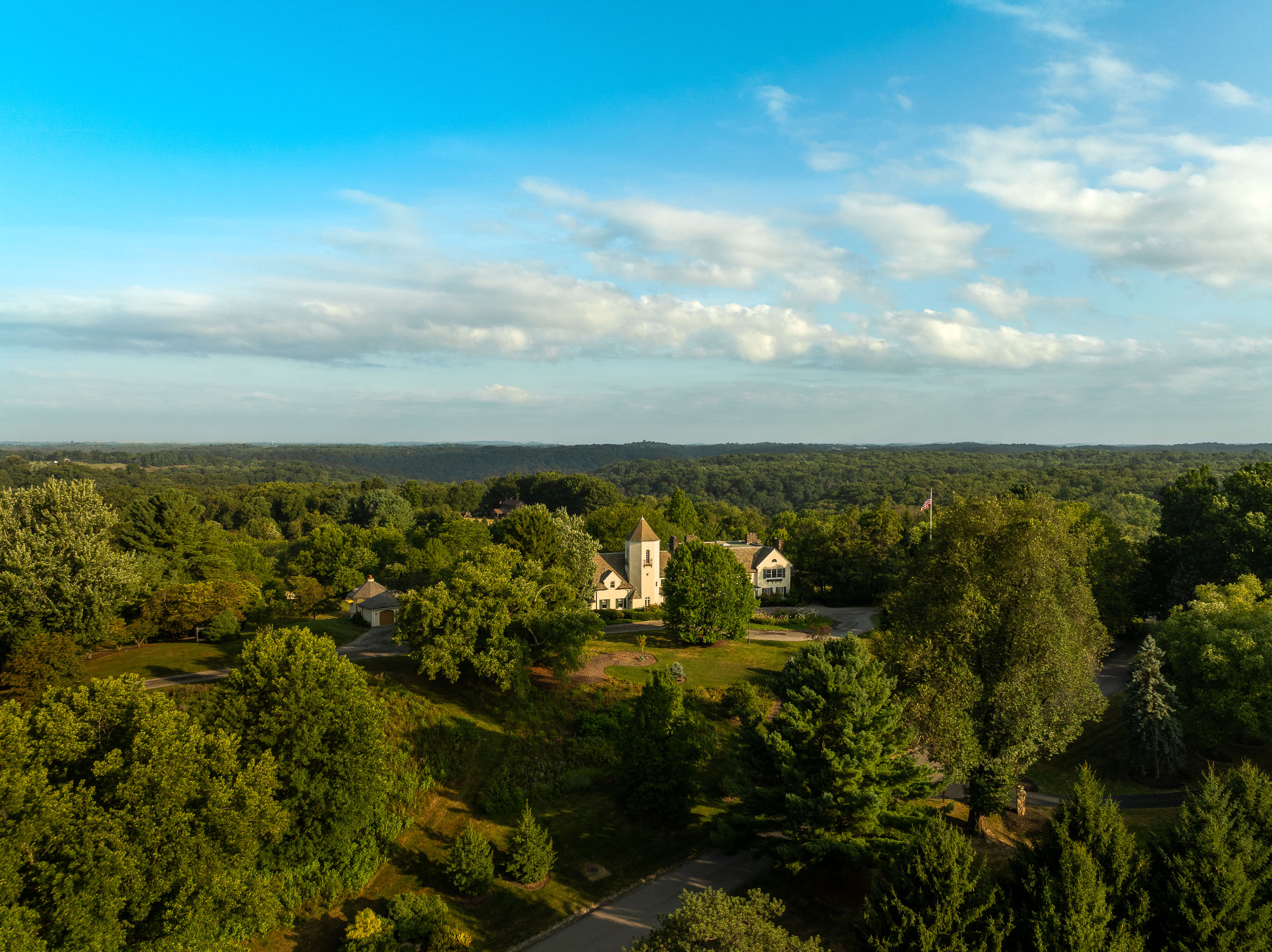 406 Hillside Drive 