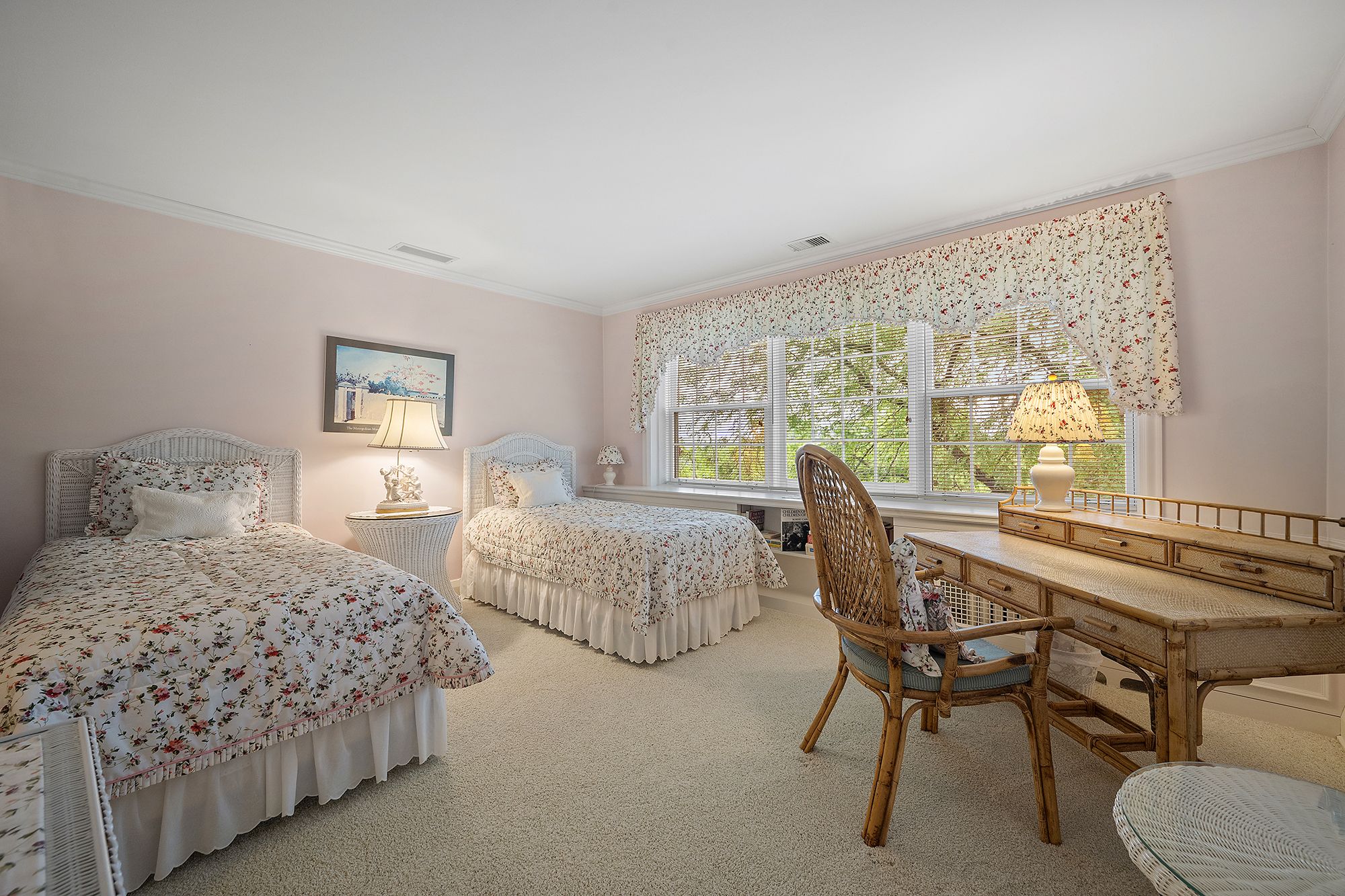 406 Hillside Drive 
