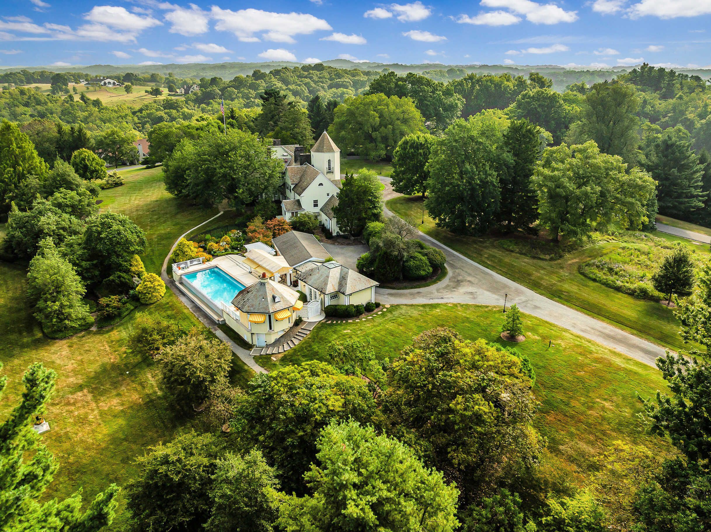 406 Hillside Drive 