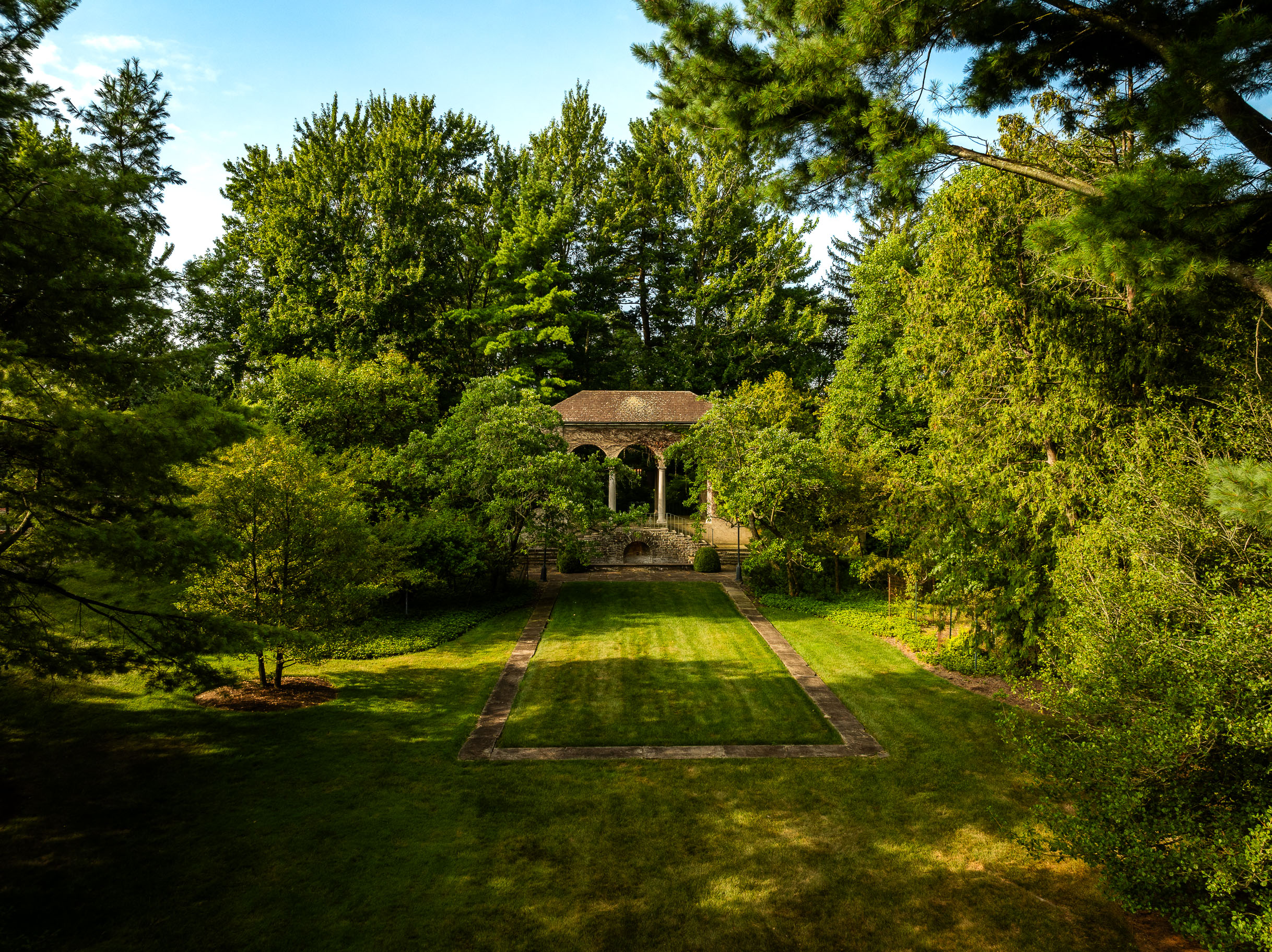 406 Hillside Drive 
