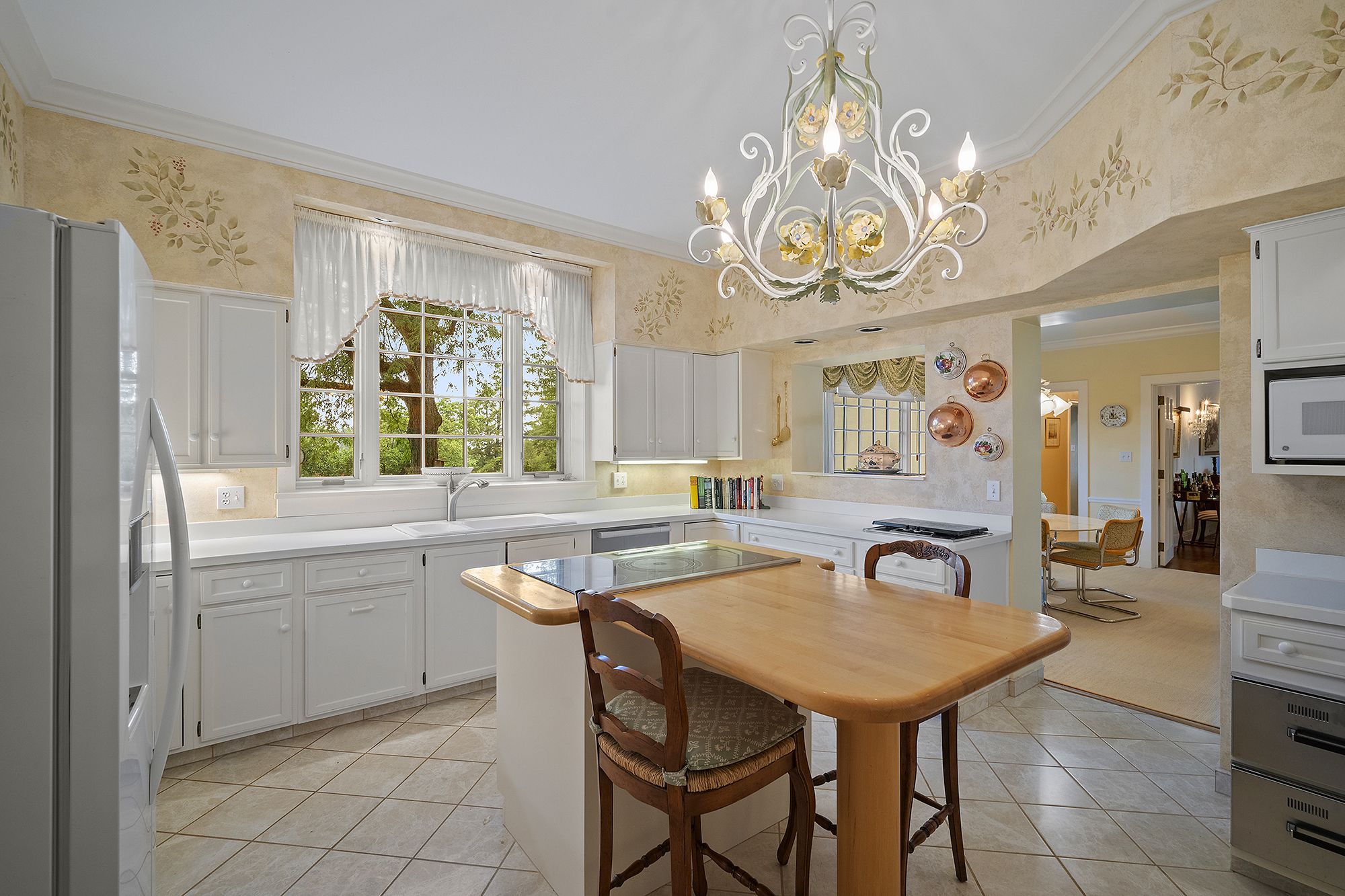 406 Hillside Drive 