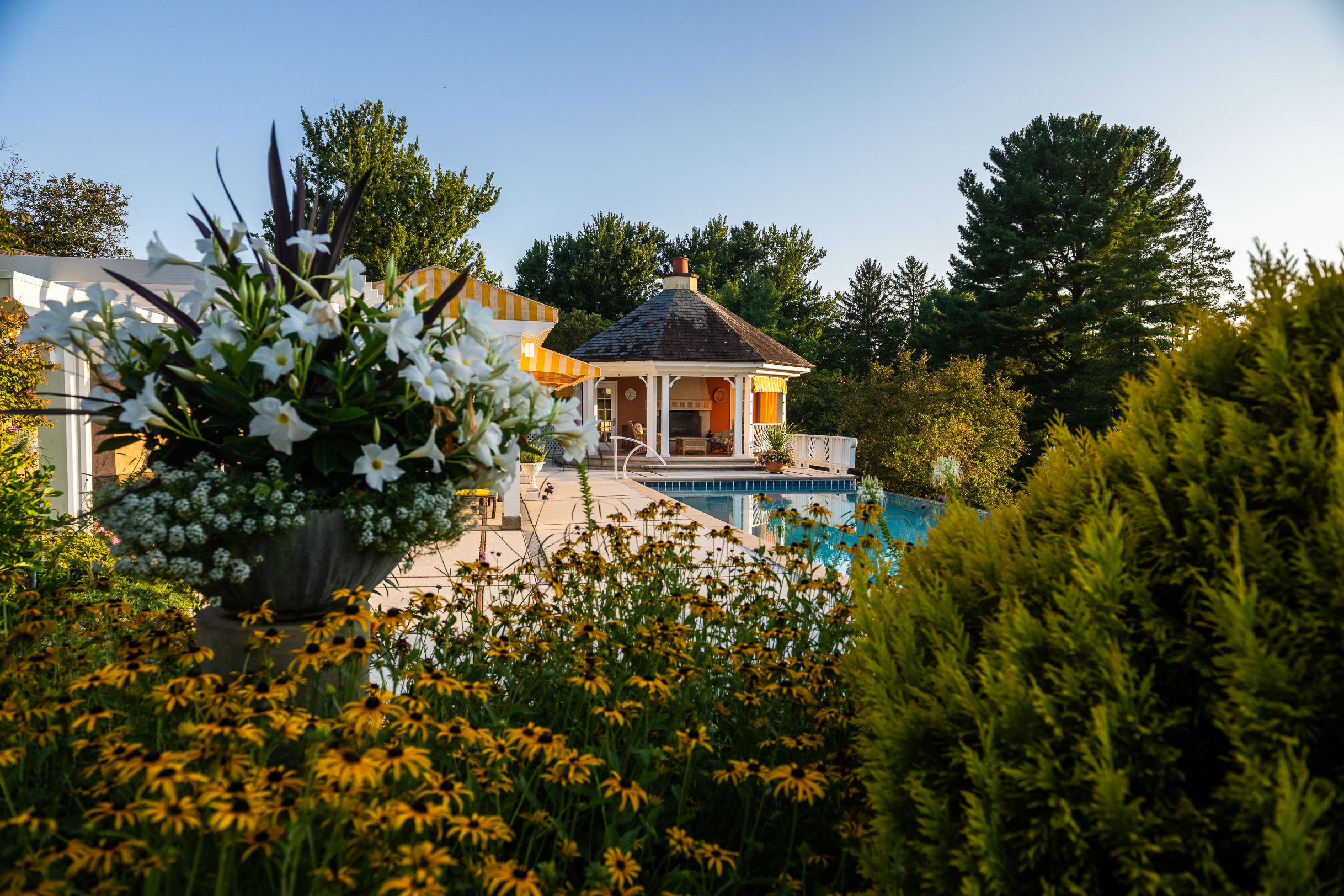 406 Hillside Drive 