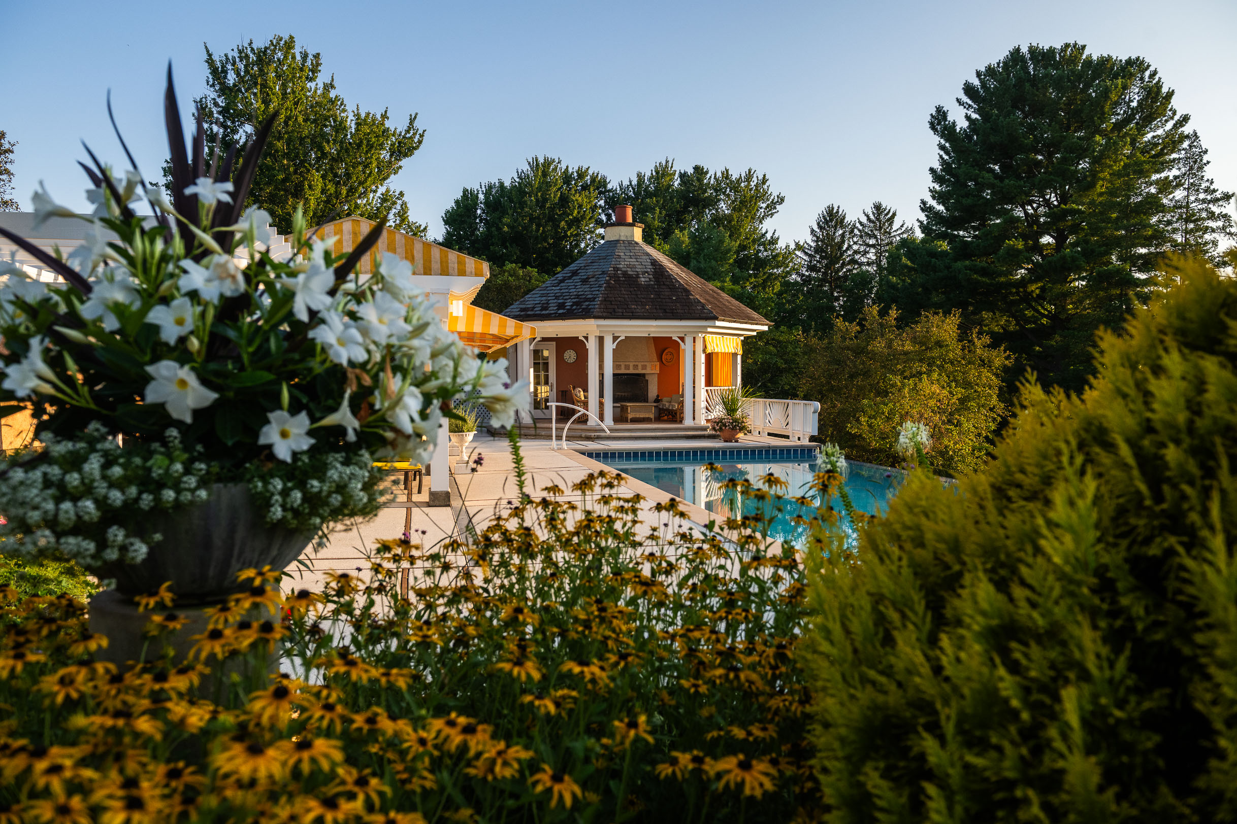 406 Hillside Drive 