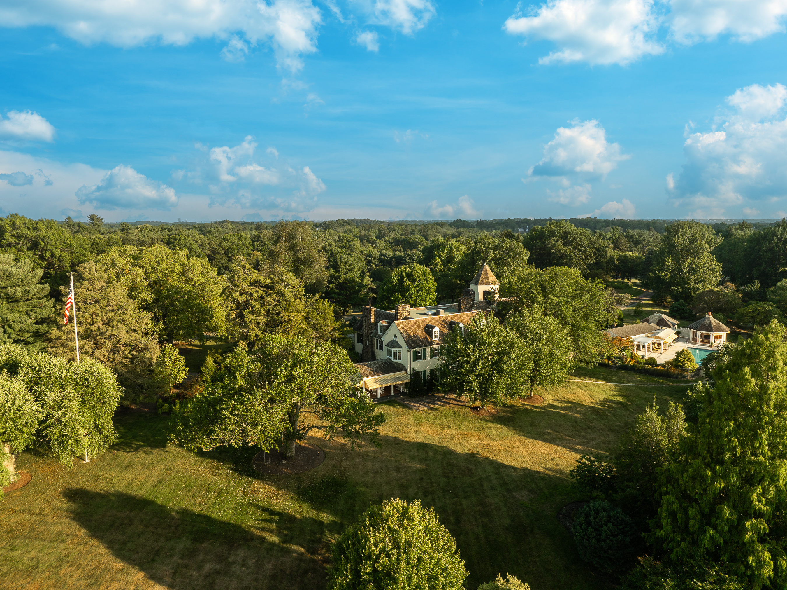 406 Hillside Drive 