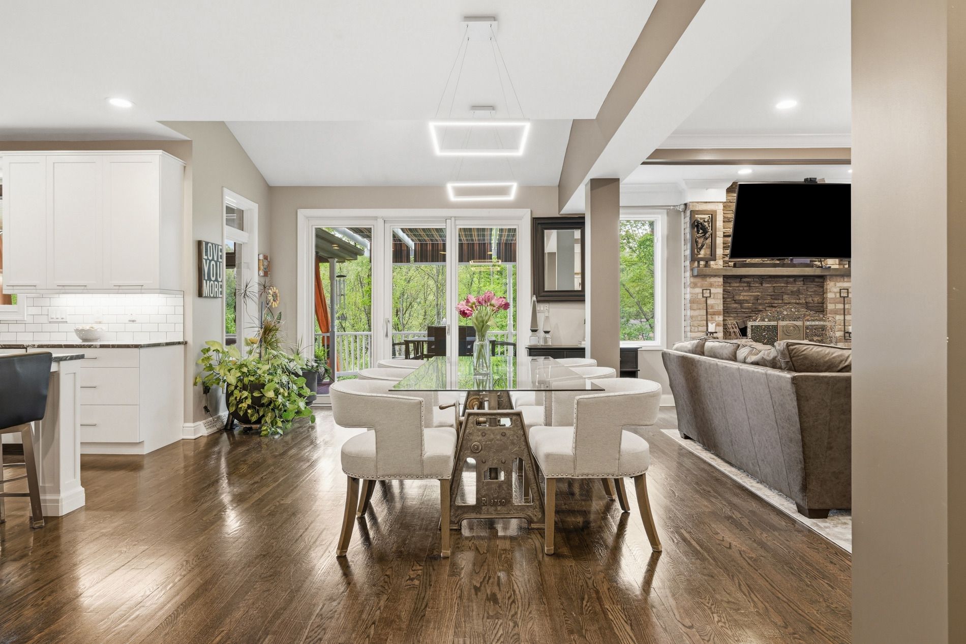 1807 Willow Oak Drive 