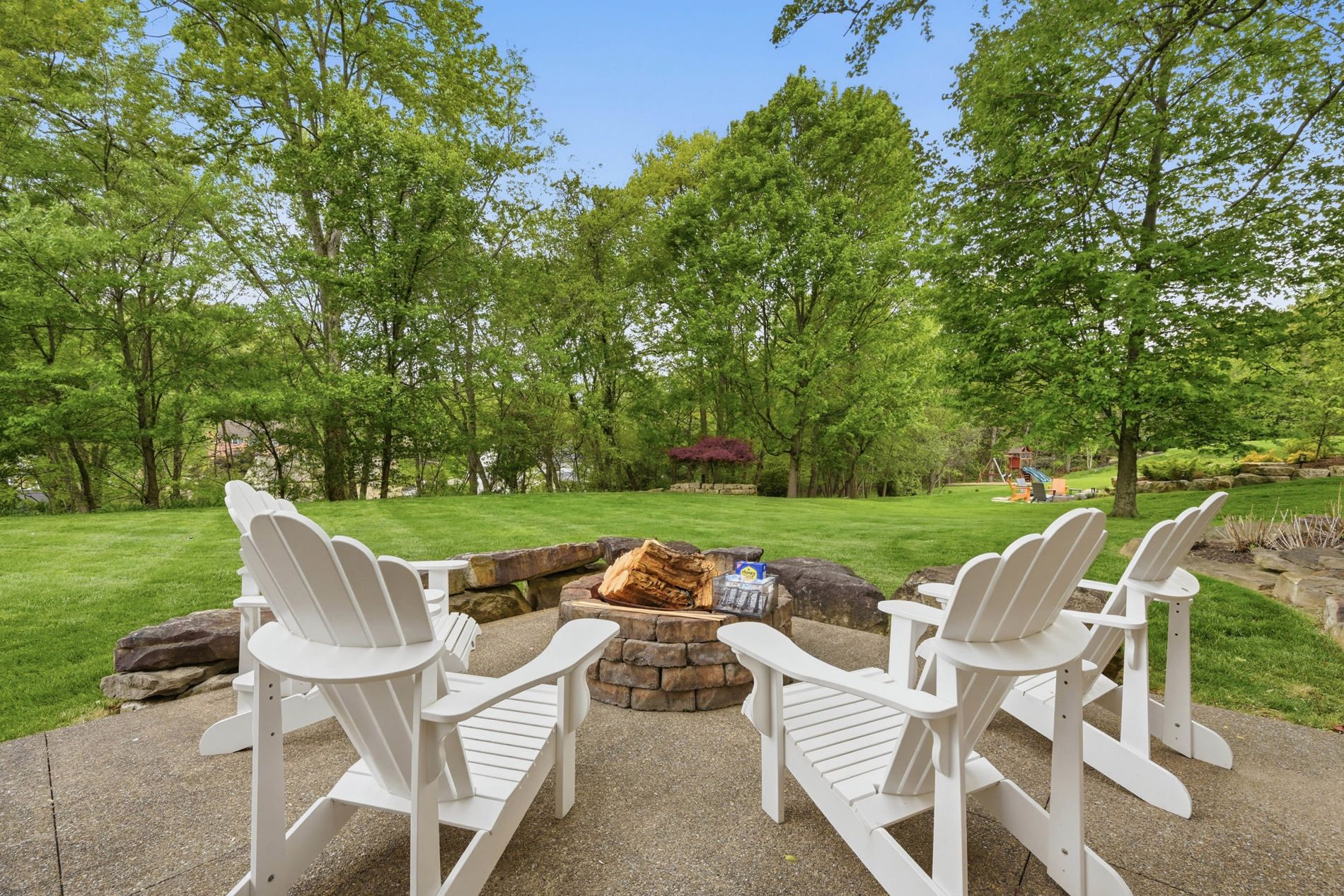 1807 Willow Oak Drive 