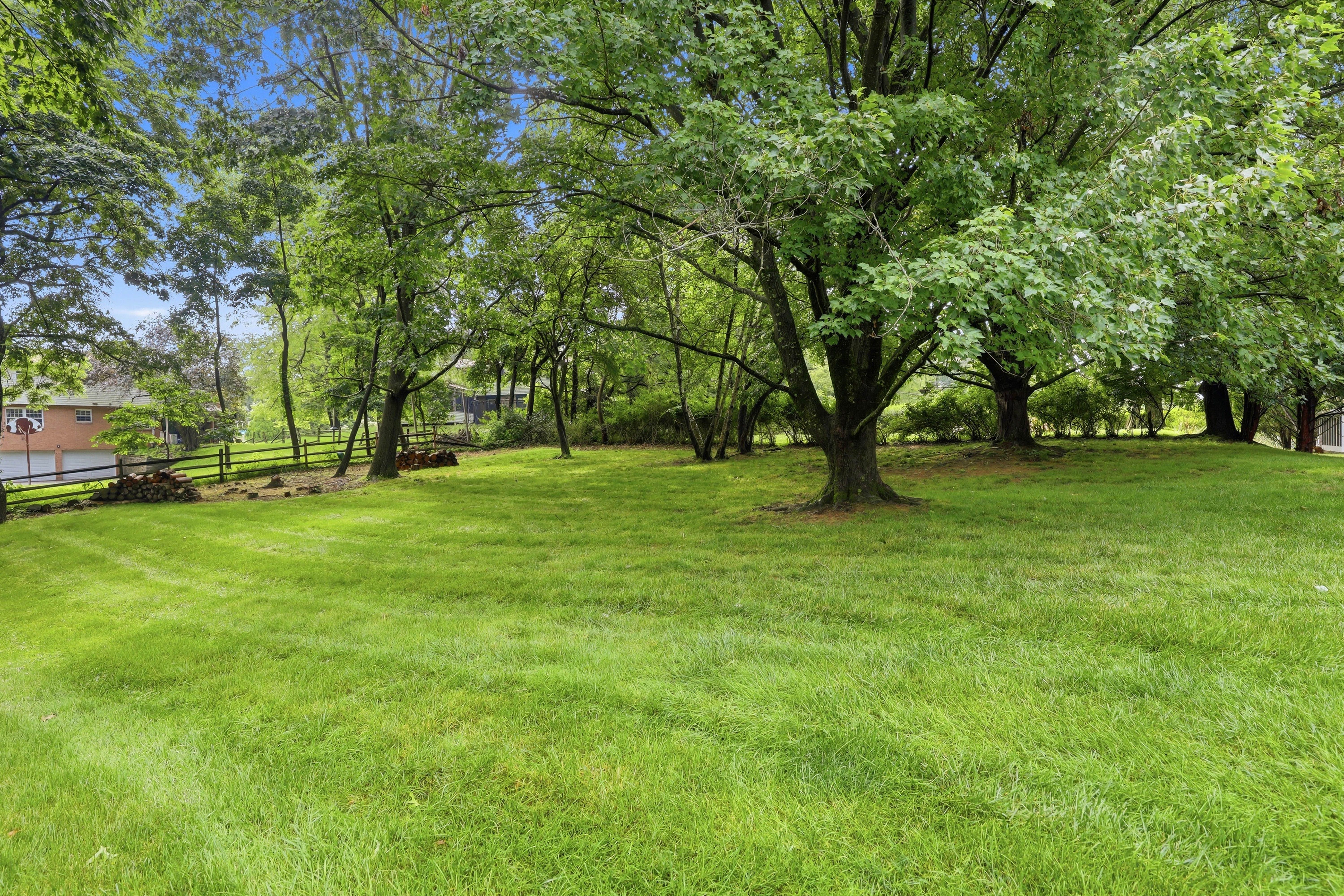 1534 King Charles Drive 