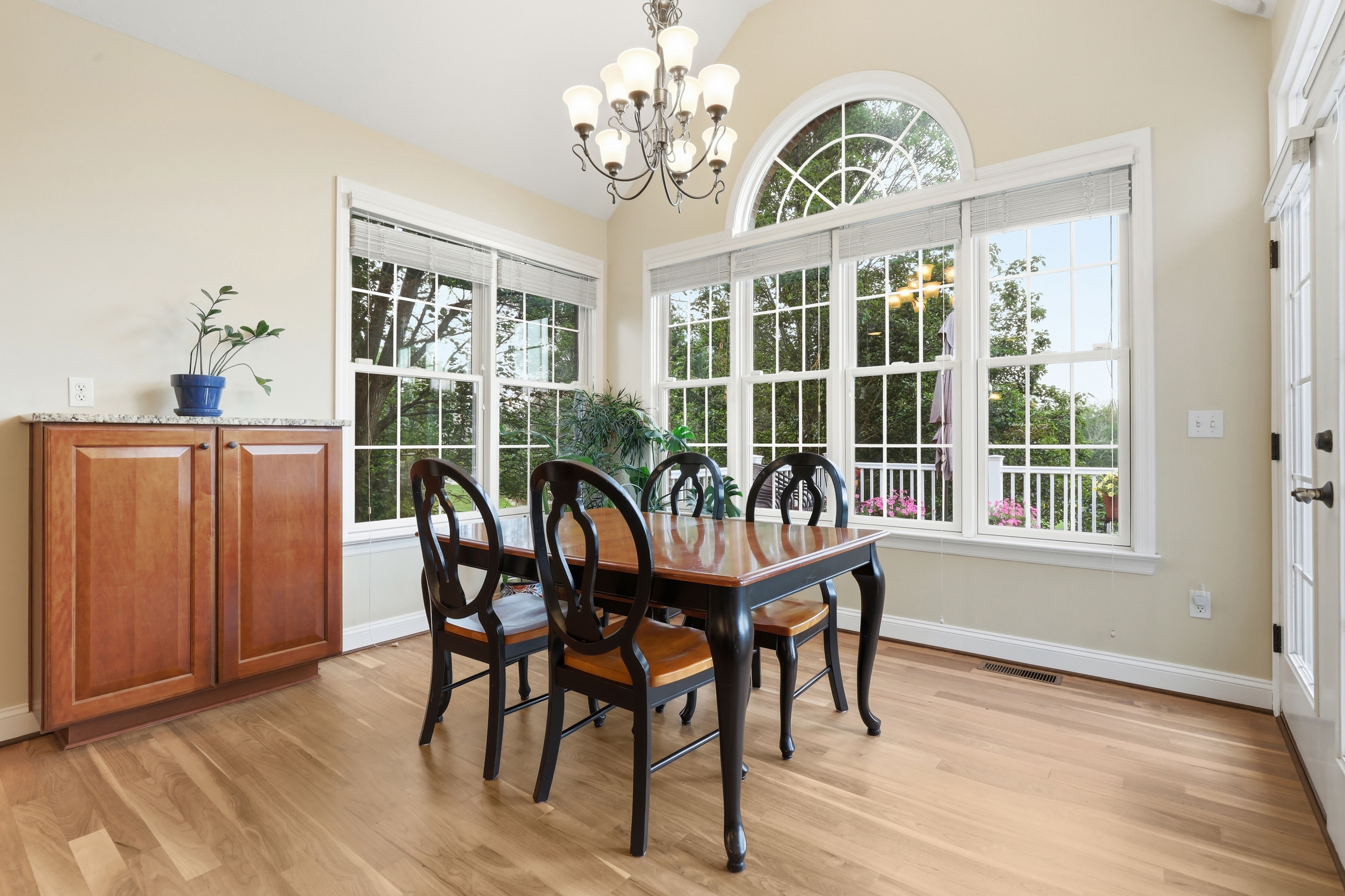 1412 Scarlett Ridge Drive 