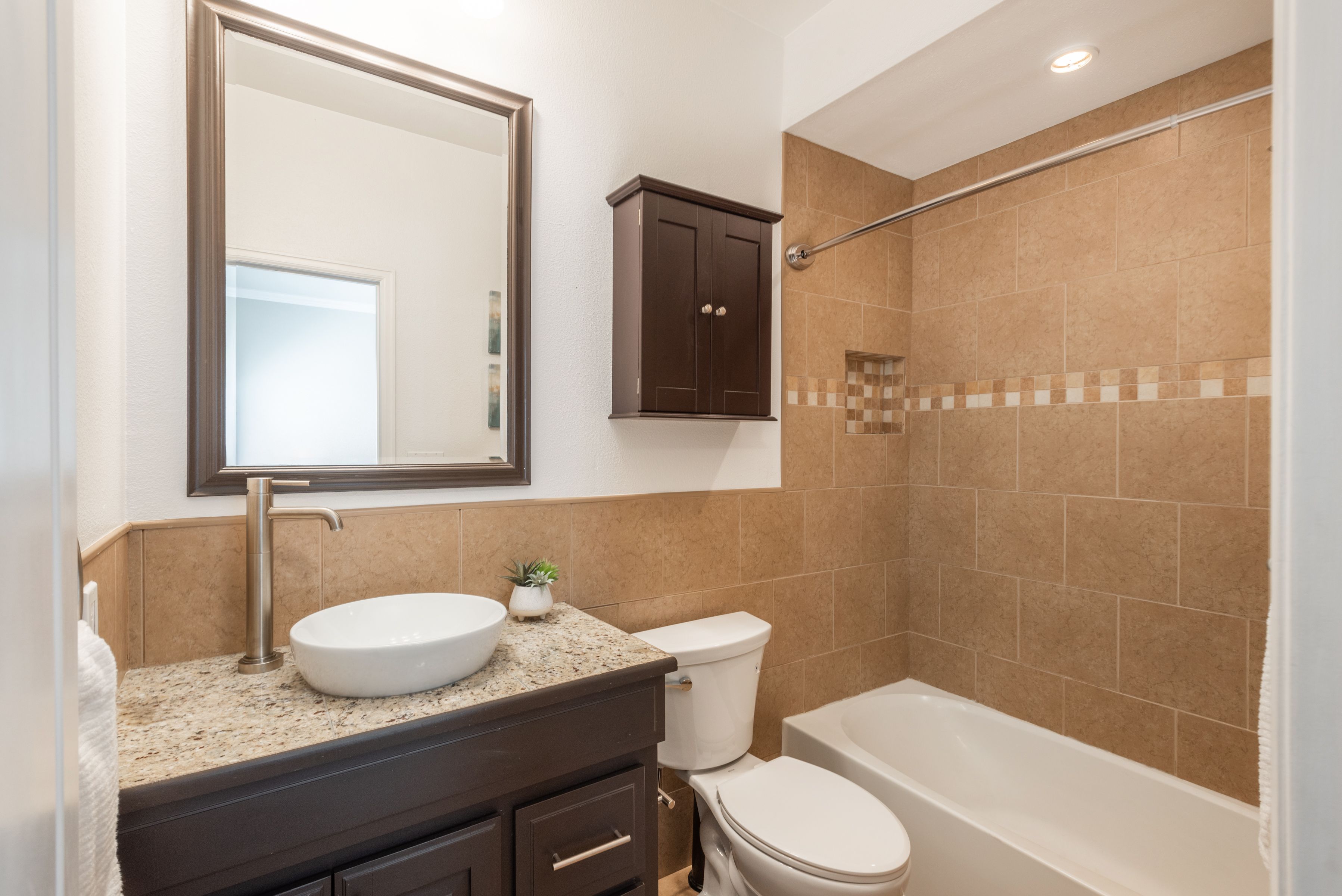 880 E 16th Avenue Unit D