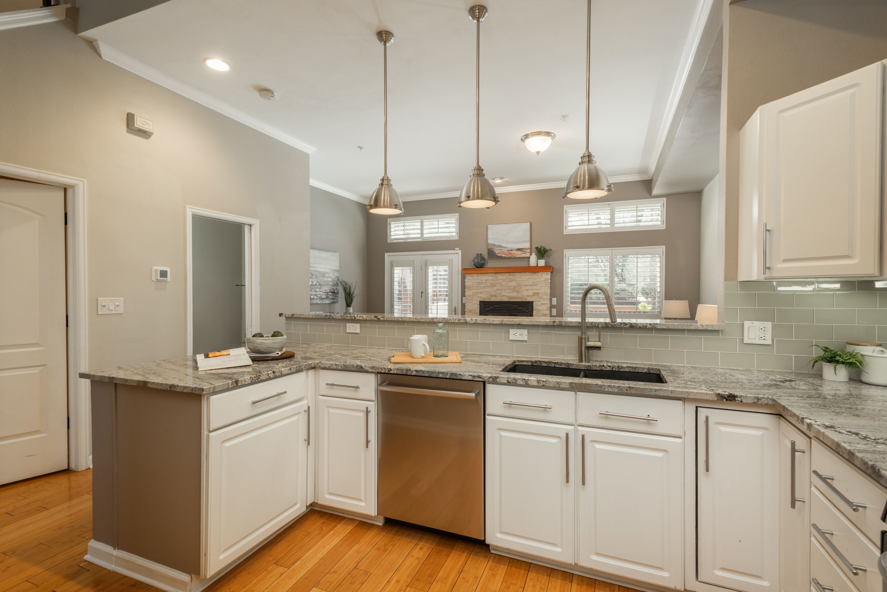 880 E 16th Avenue Unit D