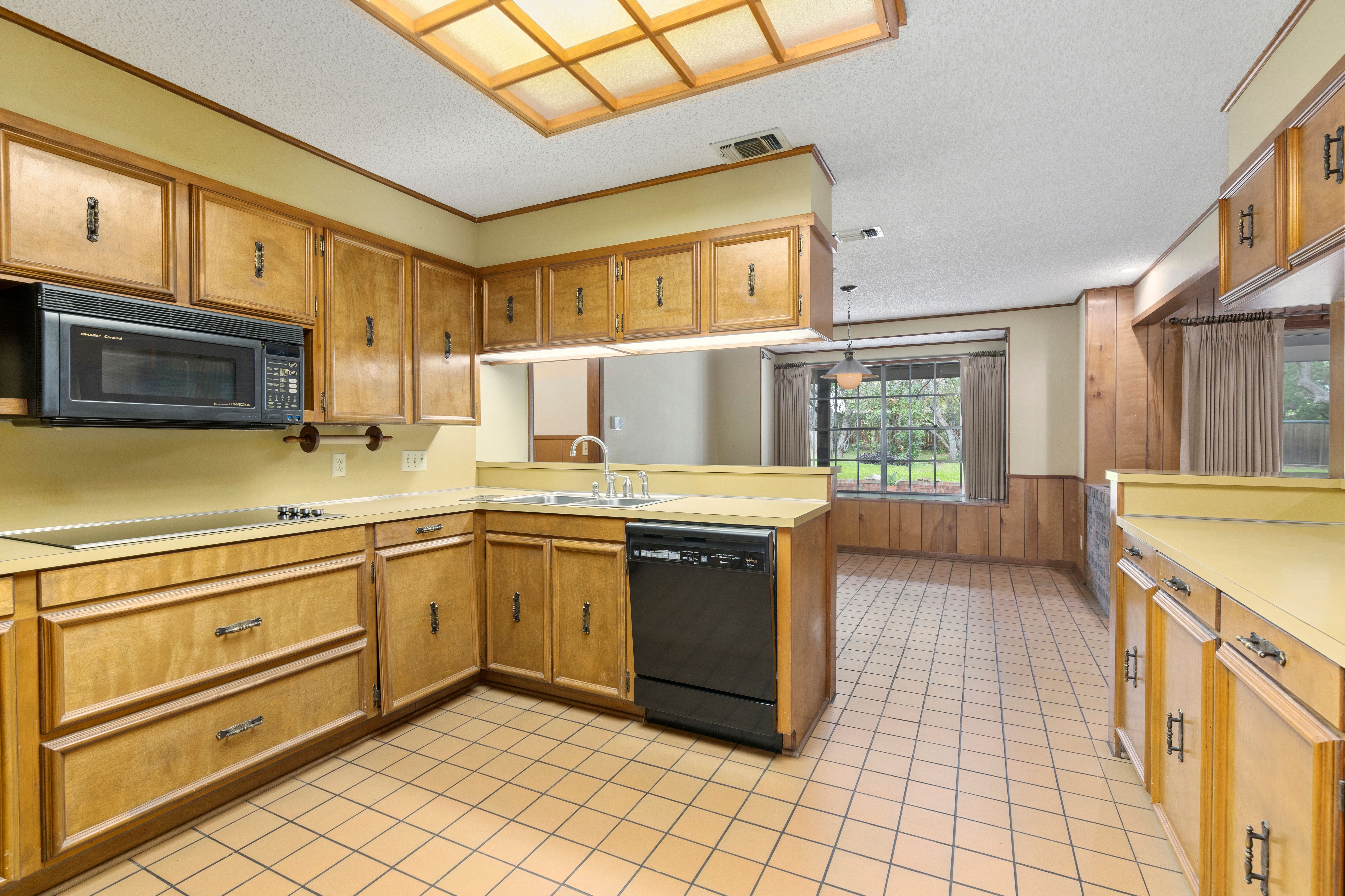 2 Sierra Drive 