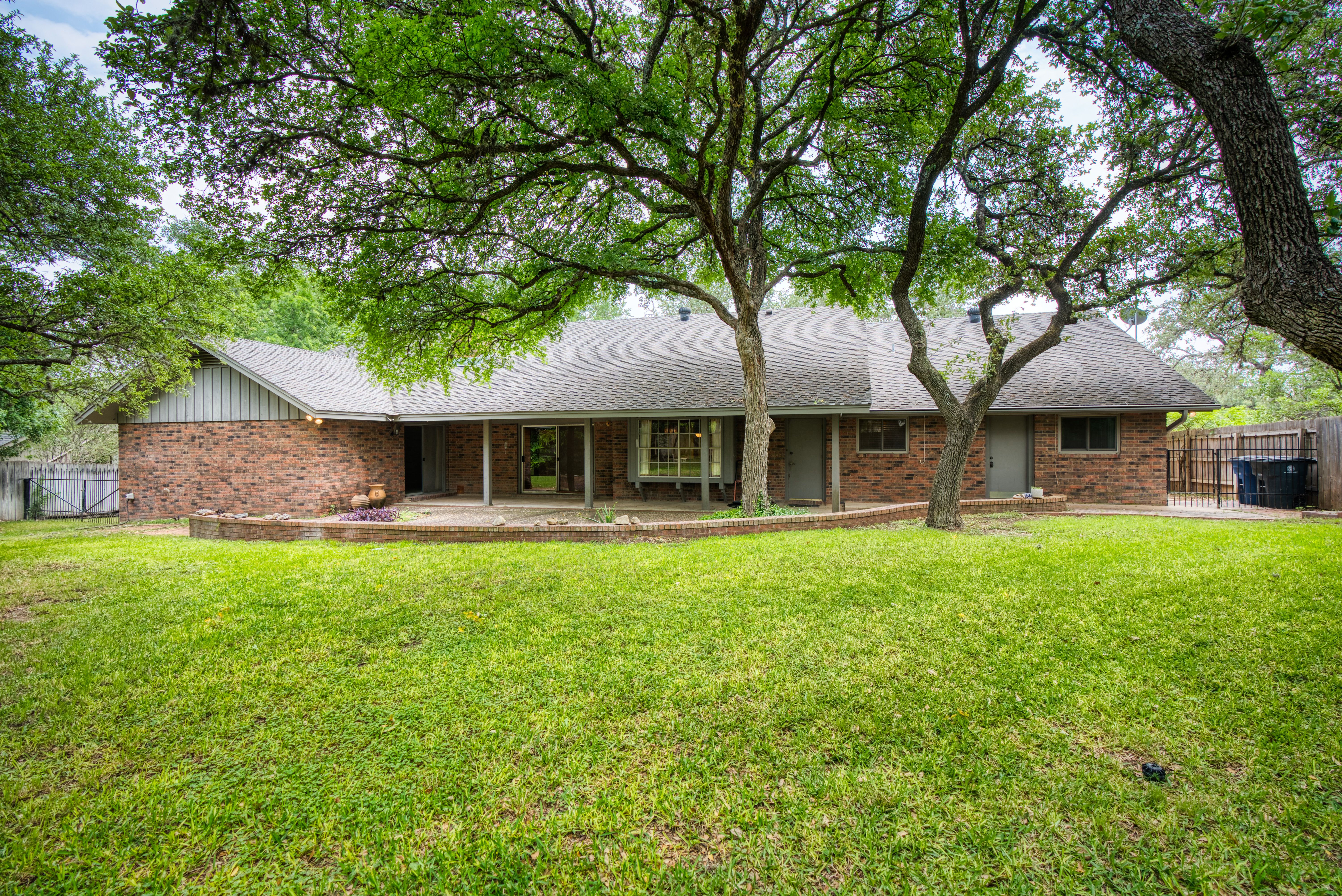 2 Sierra Drive 