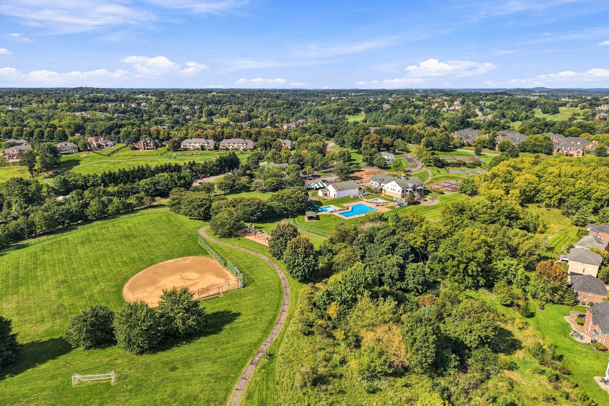 602 Applehill Court 